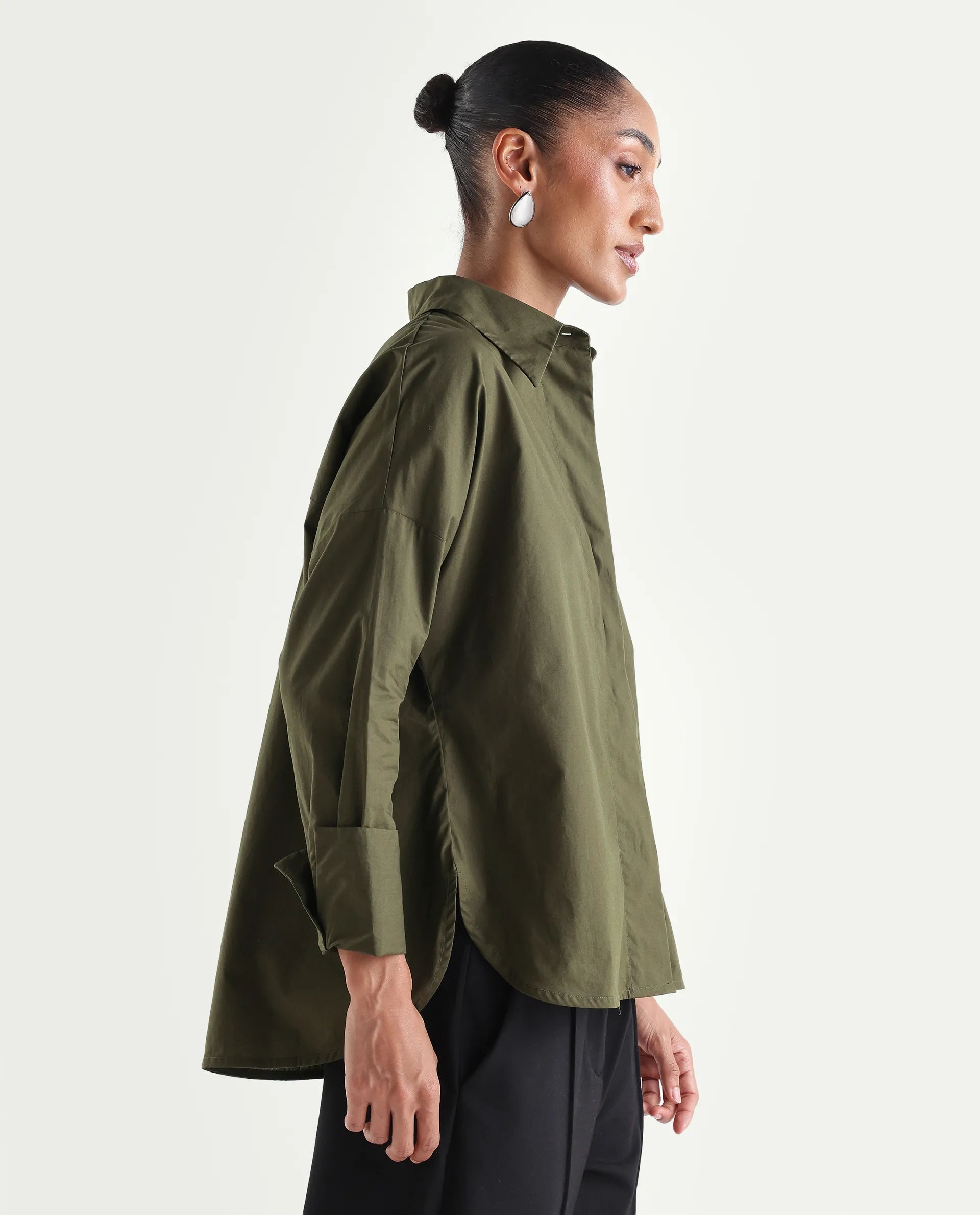 Rareism Women's Oni Olive Cotton Spread Collar Button Boxy Plain Shirt
