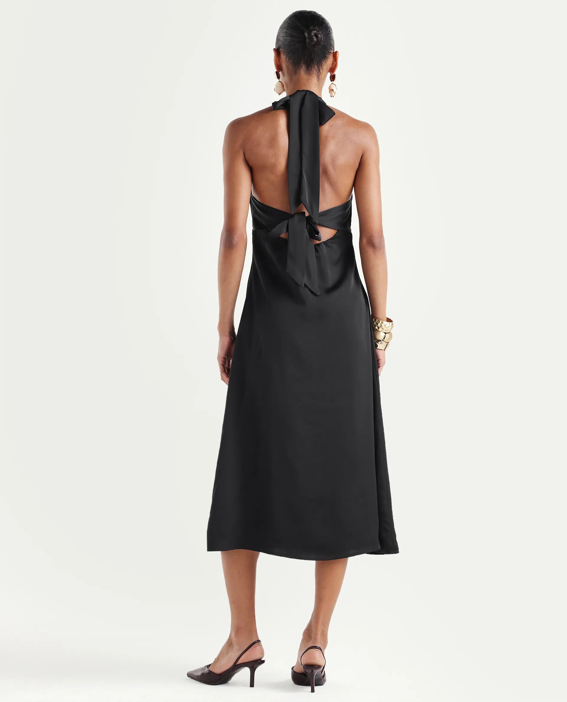 Rareism Women's Petin Black Polyester V-Neck Elastic Fit And Flare Plain Dress