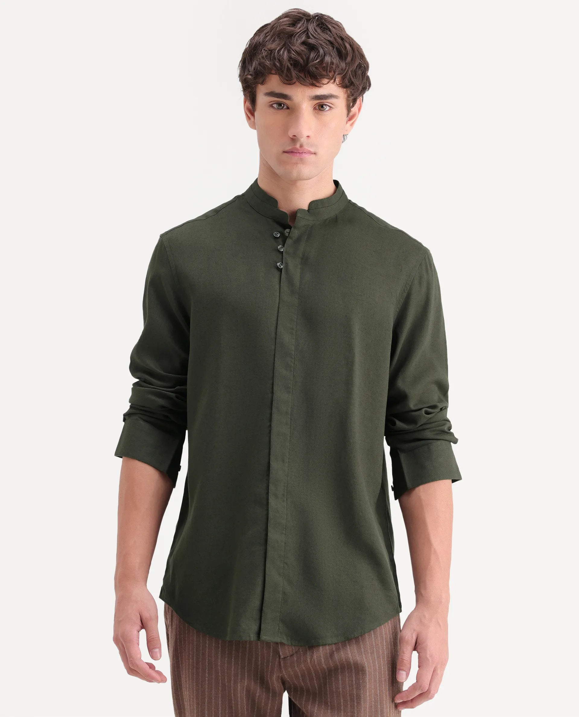Rare Rabbit Men's Throne-Aw26 Dark Olive Linen Blend Mandarin Collar Regular Plain Shirt