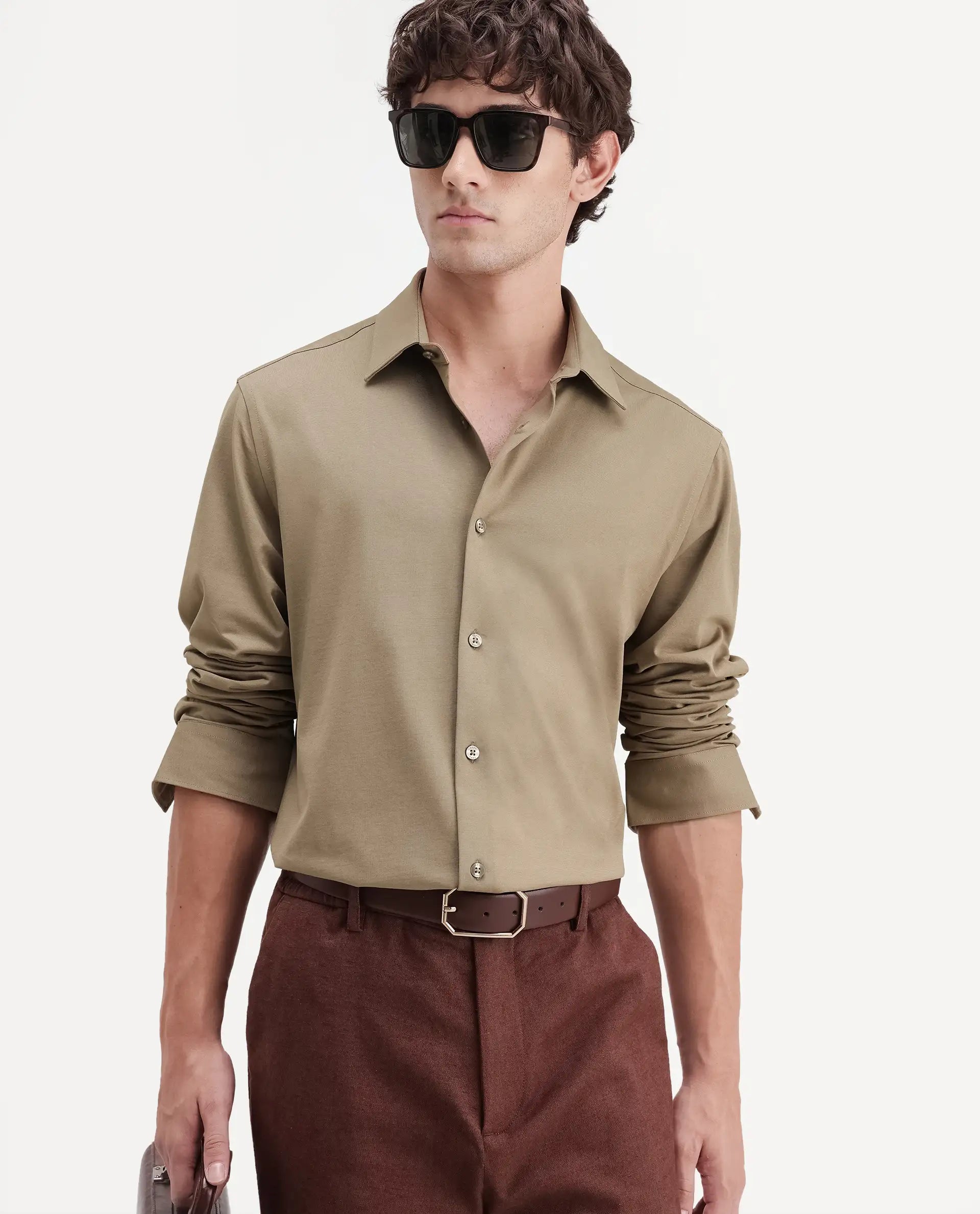 Rare Rabbit Men's Tour-Aw26 Dusky Green Cotton Blend Spread Collar Regular Plain Shirt