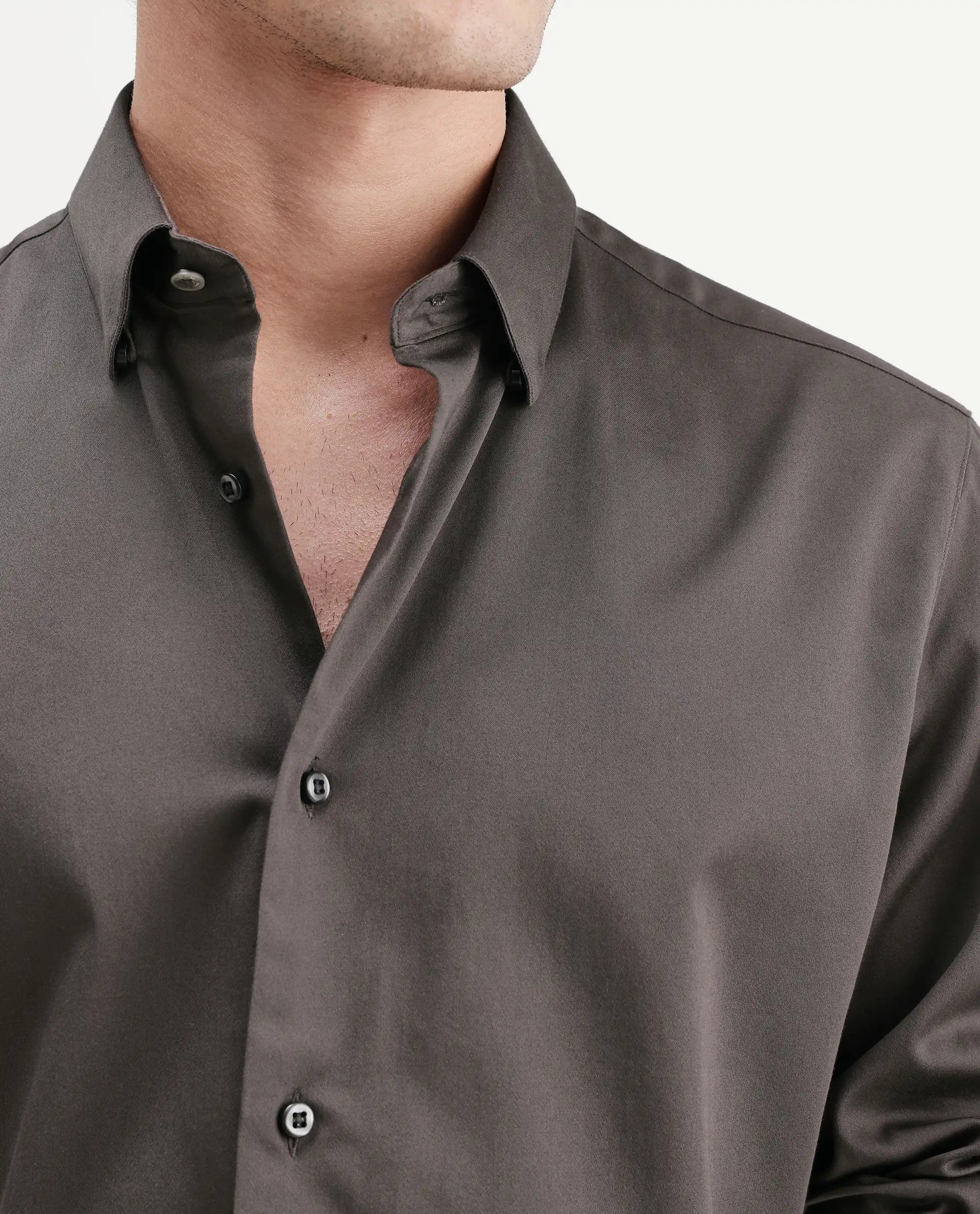 Rare Rabbit Men's Como-Aw26 Olive Cotton Blend Spread Collar Regular Plain Shirt