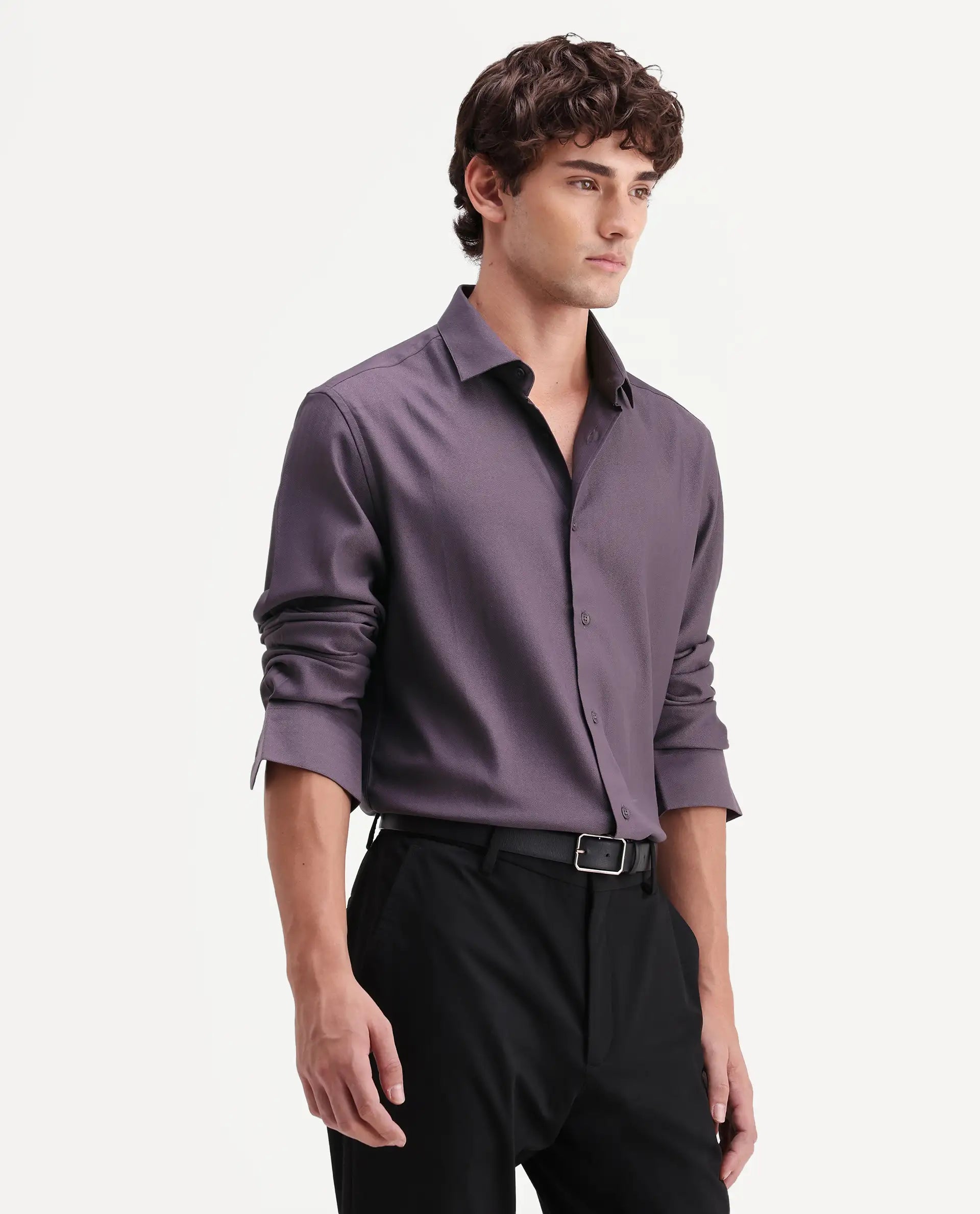 Rare Rabbit Men's Mer-Aw26 Dusky Purple Polyester Blend Spread Collar Regular Plain Shirt