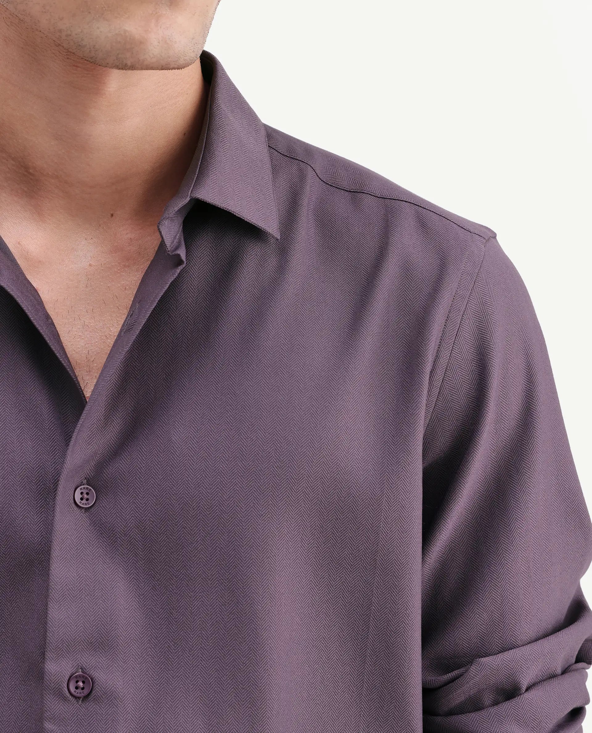 Rare Rabbit Men's Mer-Aw26 Dusky Purple Polyester Blend Spread Collar Regular Plain Shirt