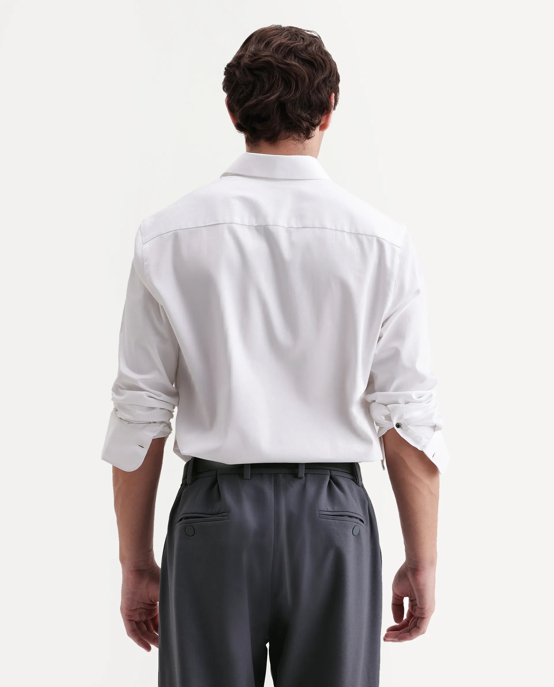 Rare Rabbit Men's Holla-Aw26 White Cotton Blend Spread Collar Regular Plain Shirt