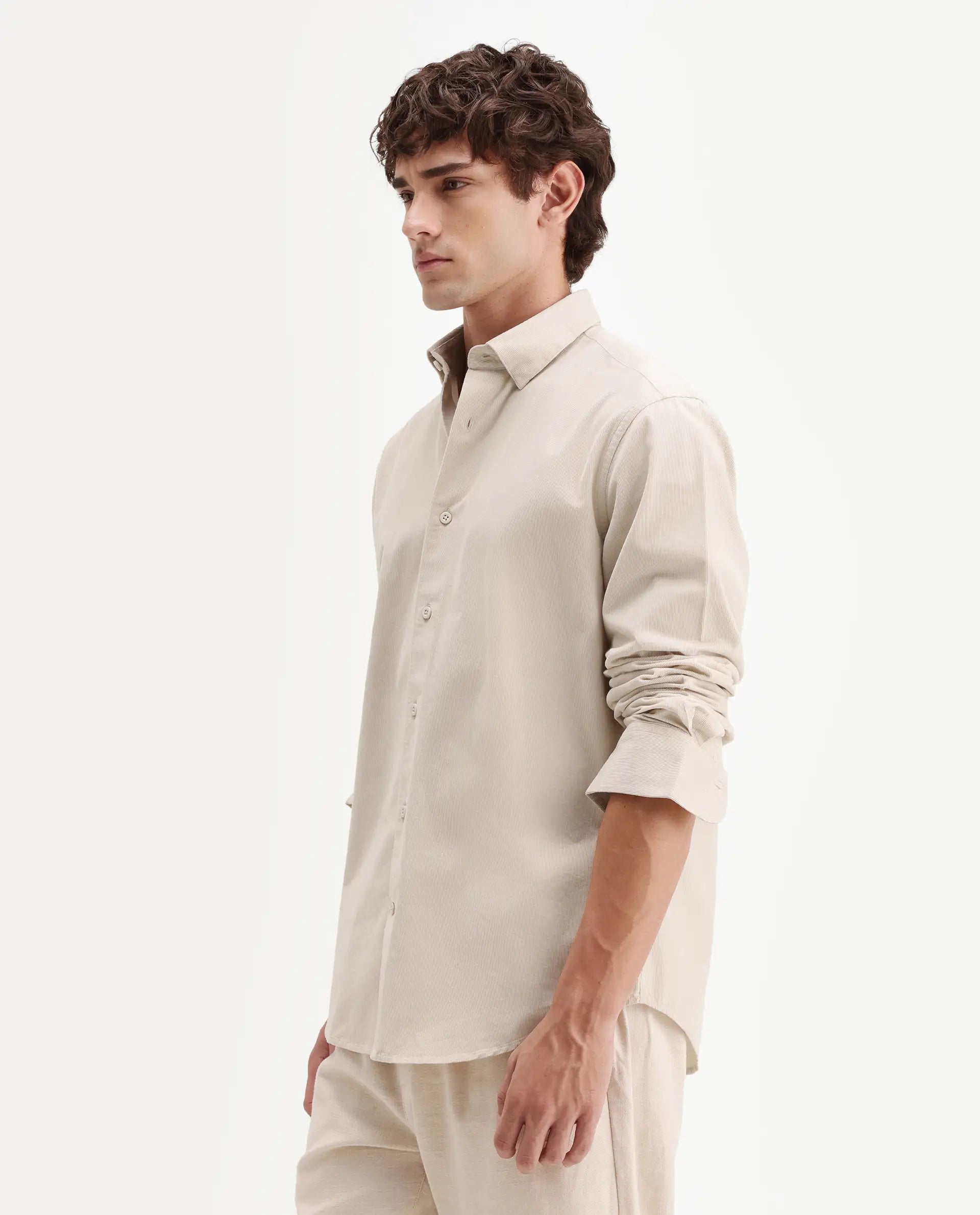 Rare Rabbit Men's Buita-Aw26 Off White Cotton Spread Collar Regular Fit Plain Shirt