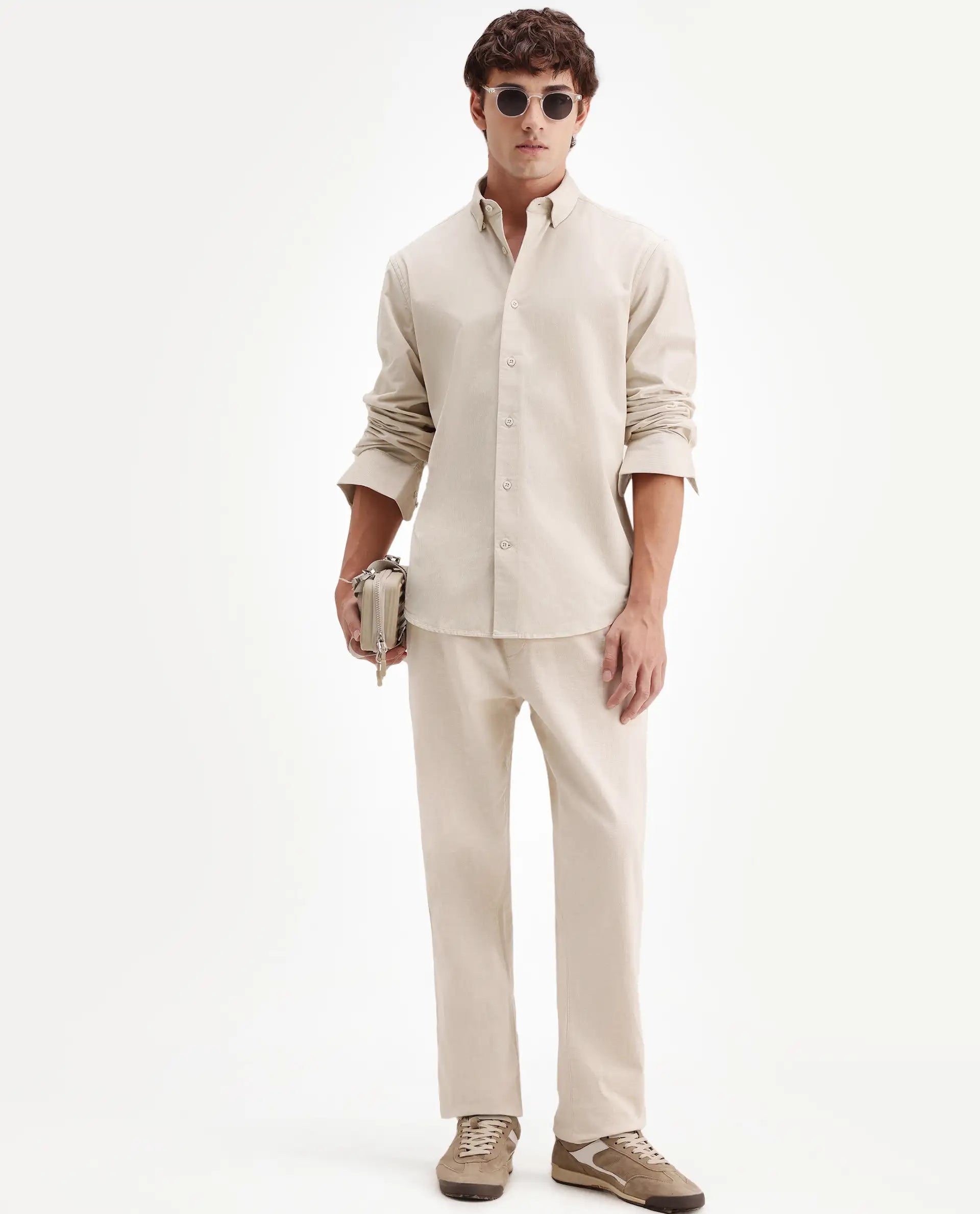 Rare Rabbit Men's Buita-Aw26 Off White Cotton Spread Collar Regular Fit Plain Shirt