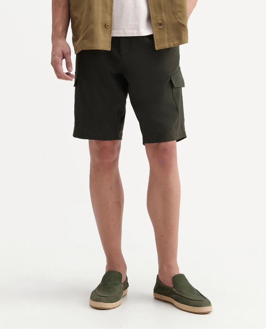 Rare Rabbit Men's Tripco-Aw26 Olive Polyester Blend Fabric Regular Fit Plain Cargo Shorts