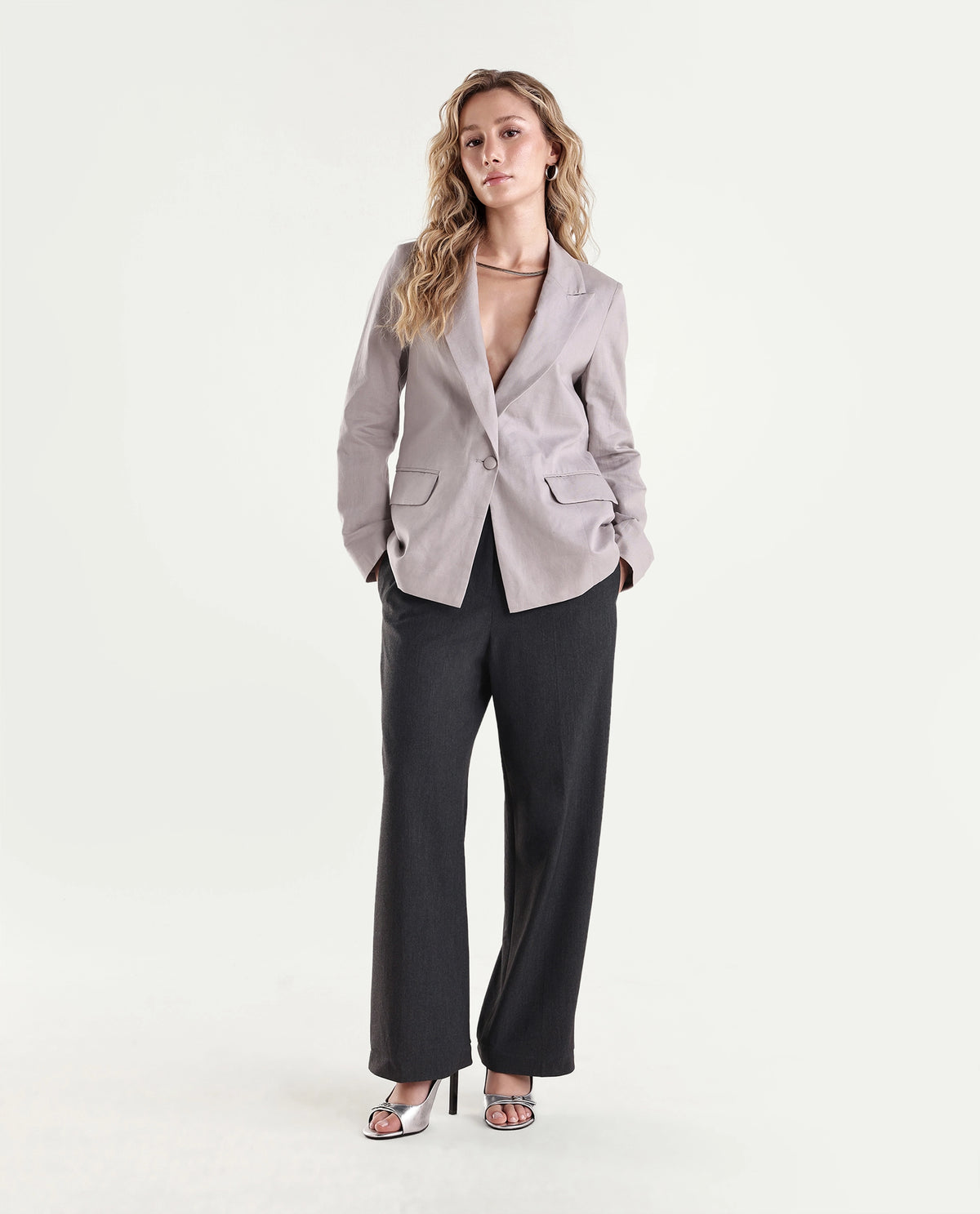 Rareism Women's Srait-Aw26 Grey Polyester Blend Straight Plain Trouser