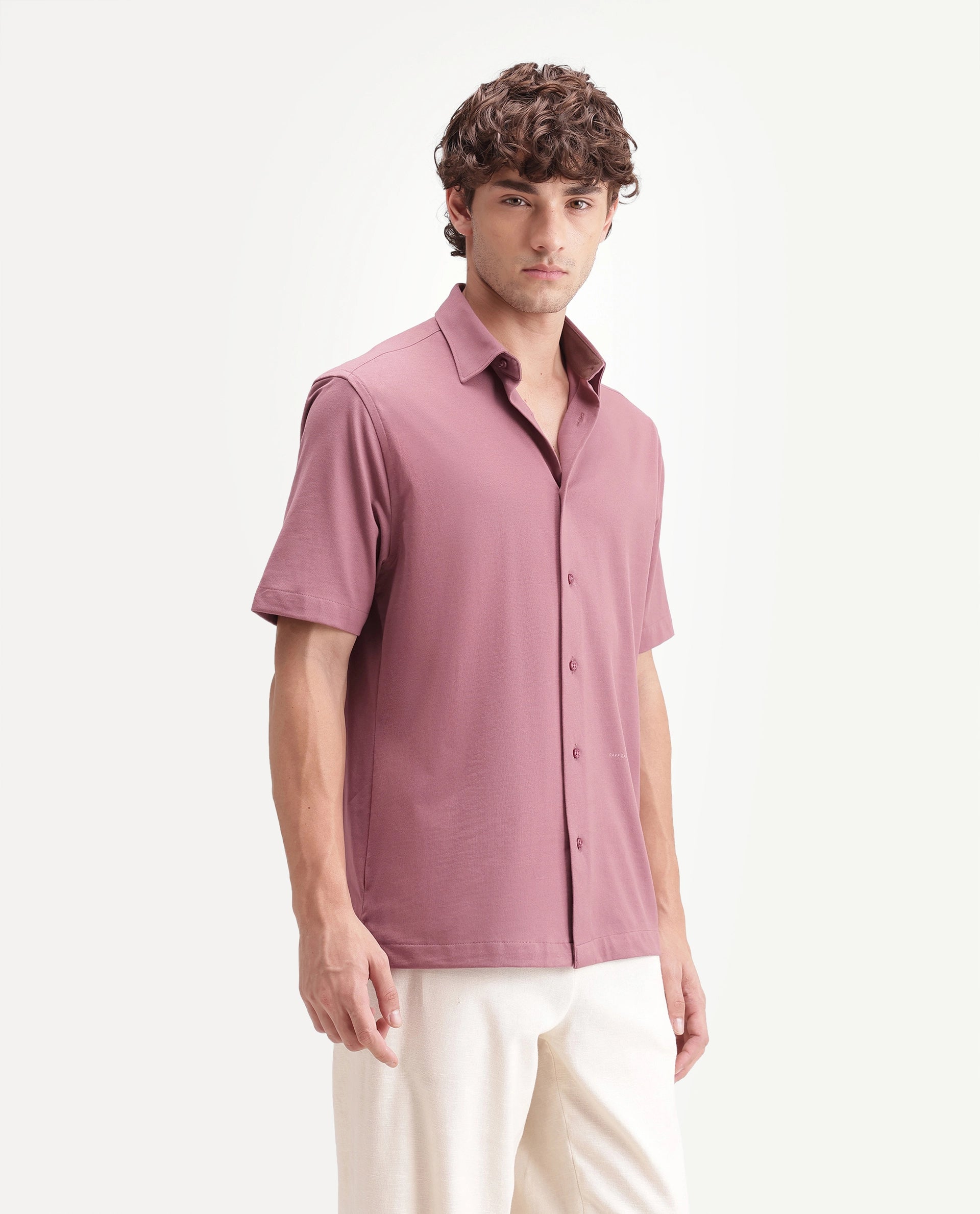 Rare Rabbit Men's Darvin Dark Pink Polyester Blend Spread Collar Regular Fit Plain Shirt