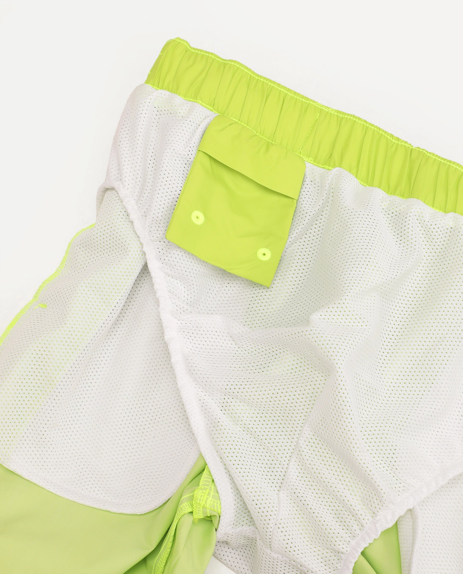Rare Rabbit Men's Kort Aw26 Fluorescent Green Polyester Belt Regular Plain Swim Trunks