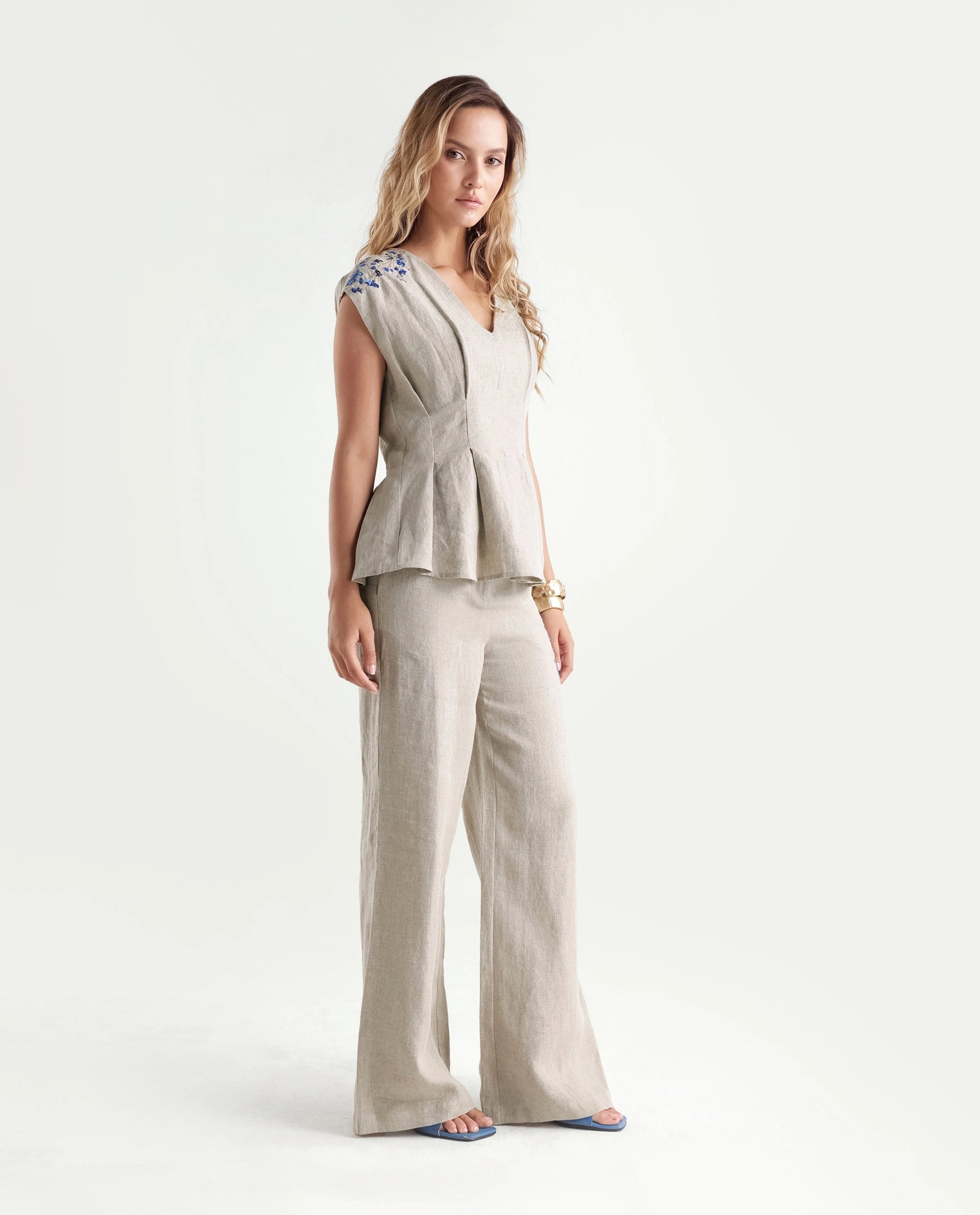 Rareism Women's Rubin-B Dusky Beige 100% Linen Button And Zip Wide Leg Plain Trouser
