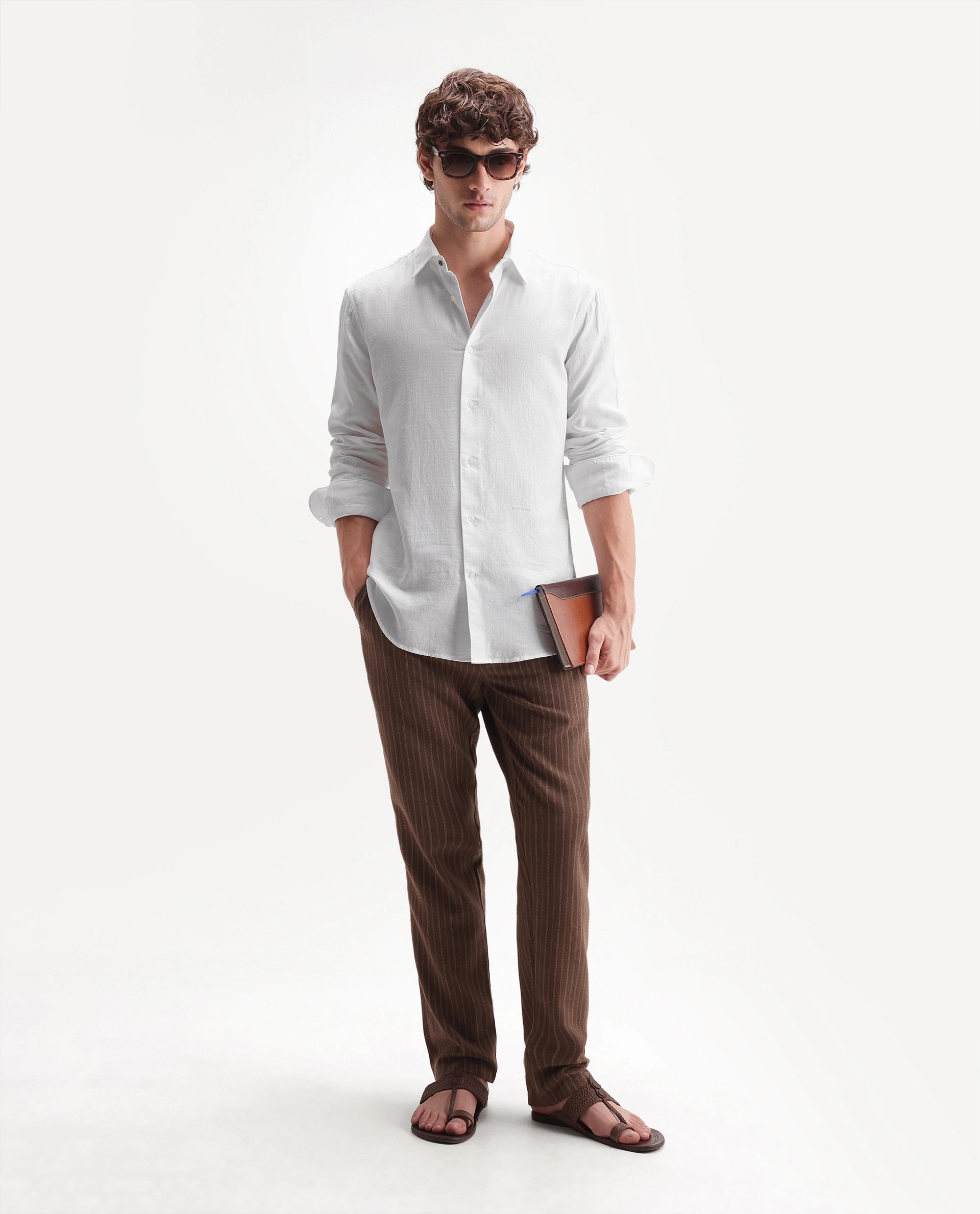 Rare Rabbit Men's Ryv Primary Off White Cotton Spread Collar Button Regular Plain Shirt