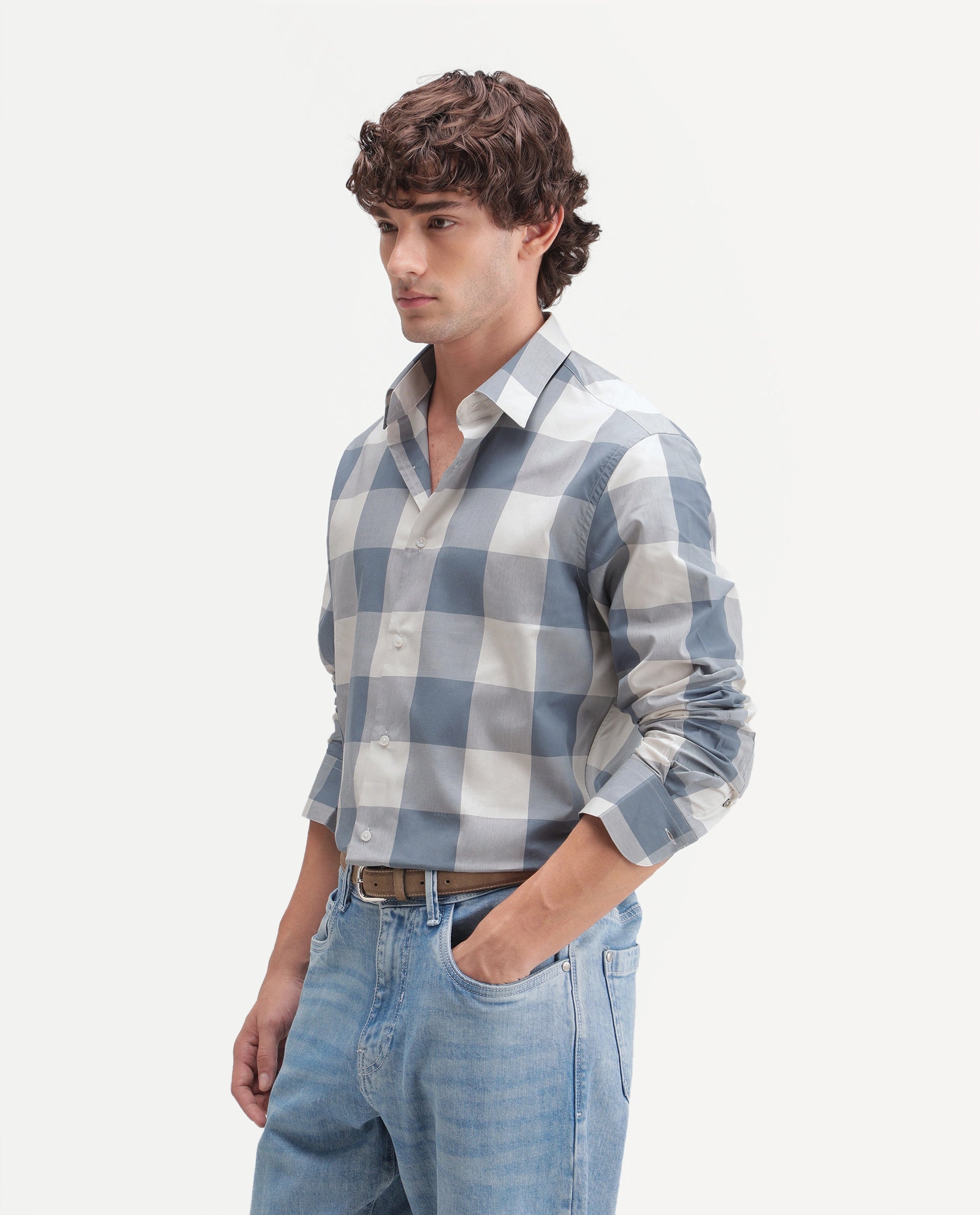 Rare Rabbit Men's Gryx Blue Cotton Blend Spread Collar Button Regular Checked Shirt