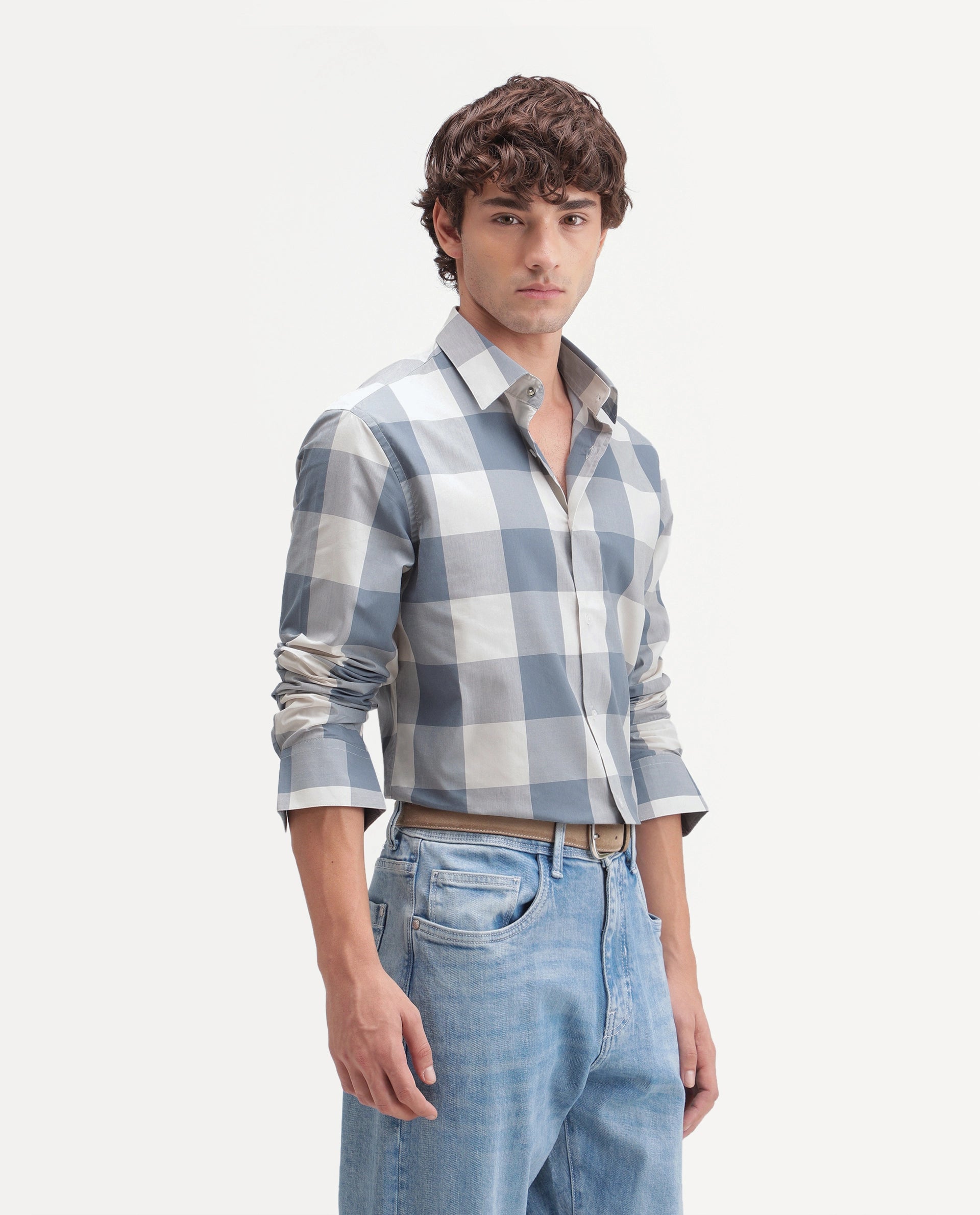 Rare Rabbit Men's Gryx Blue Cotton Blend Spread Collar Button Regular Checked Shirt