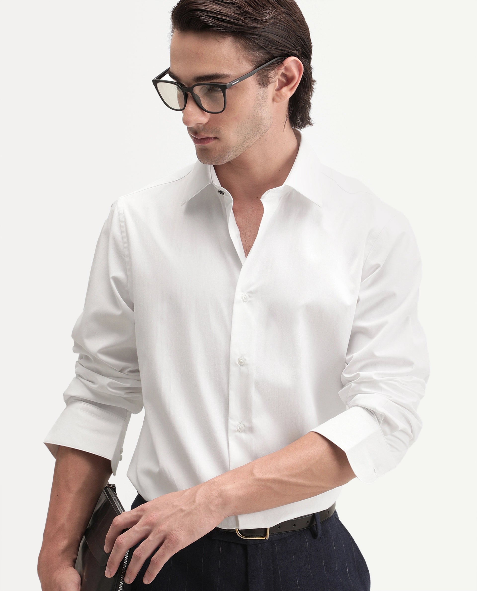 Rare Rabbit Men's Alvor Primary White Polyester Blend Spread Collar Button Regular Plain Shirt