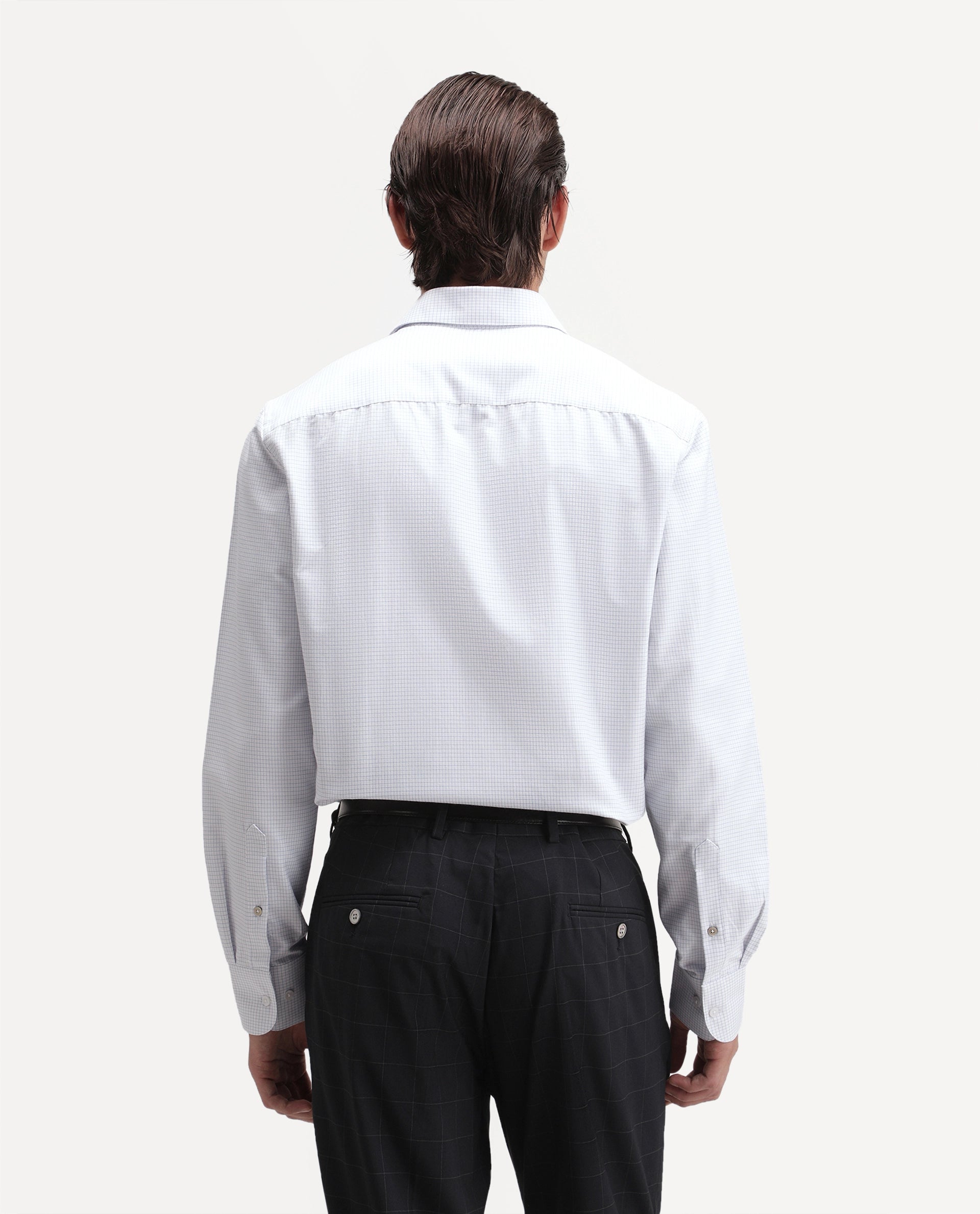 Rare Rabbit Men's Eral Primary White Polyester Blend Spread Collar Button Regular Checked Shirt