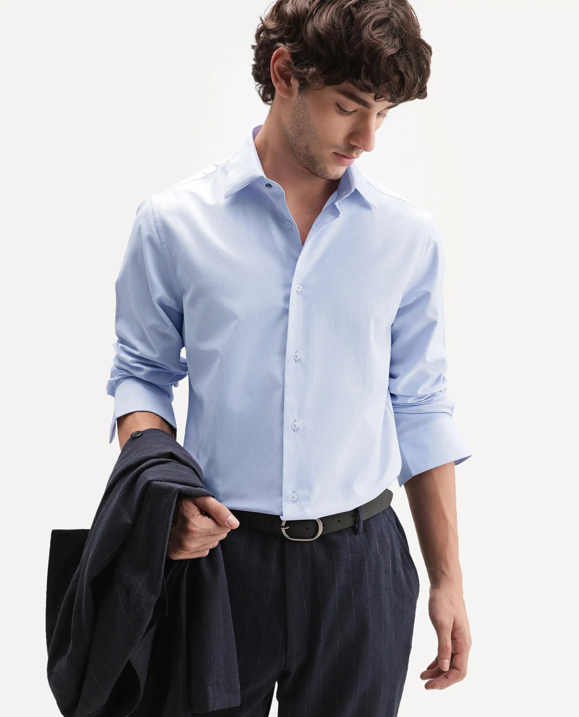 Rare Rabbit Men's Orvex Light Purple Polyester Blend Spread Collar Button Regular Plain Shirt