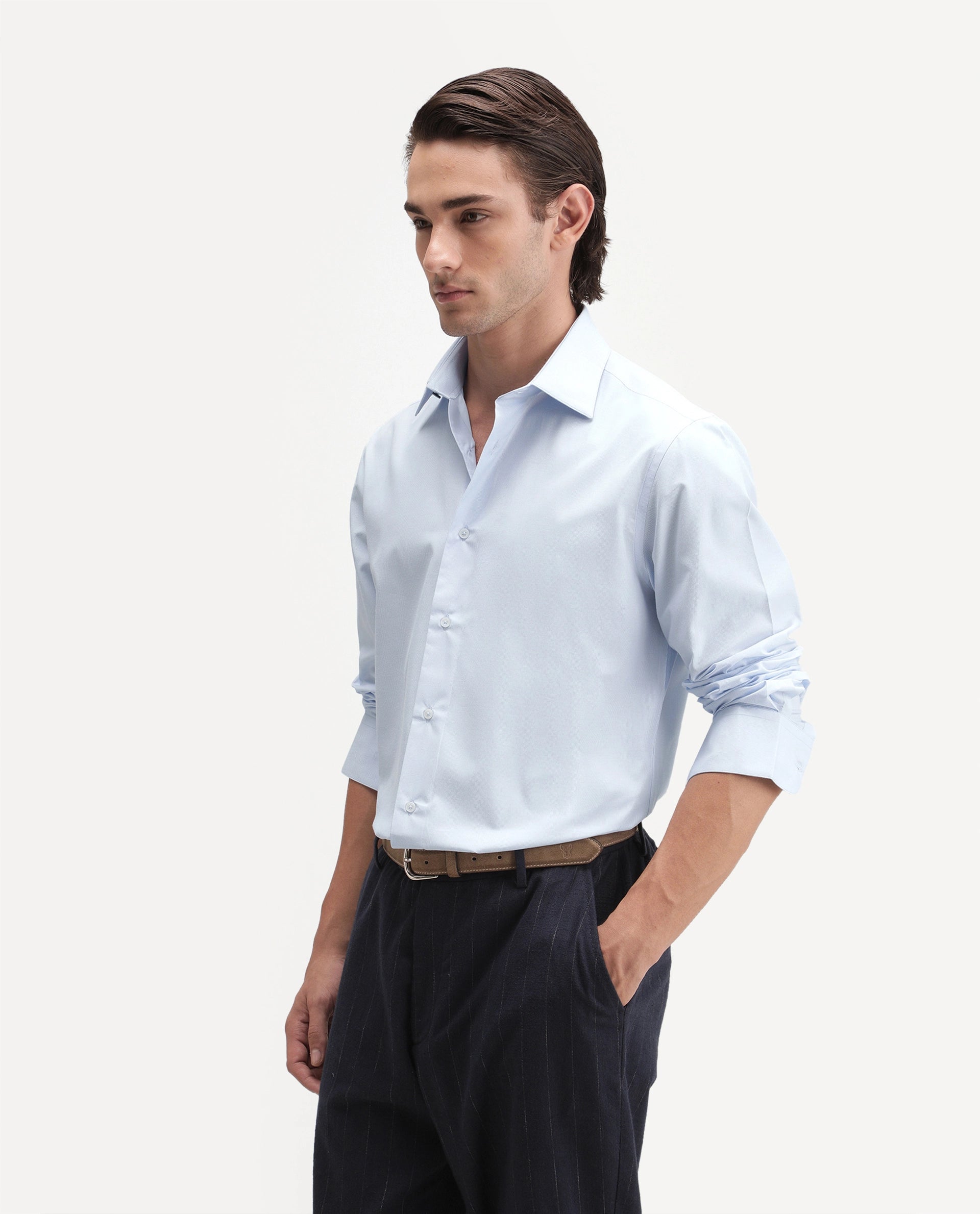 Rare Rabbit Men's Oxvar Light Blue Polyester Blend Spread Collar Button Regular Striped Shirt