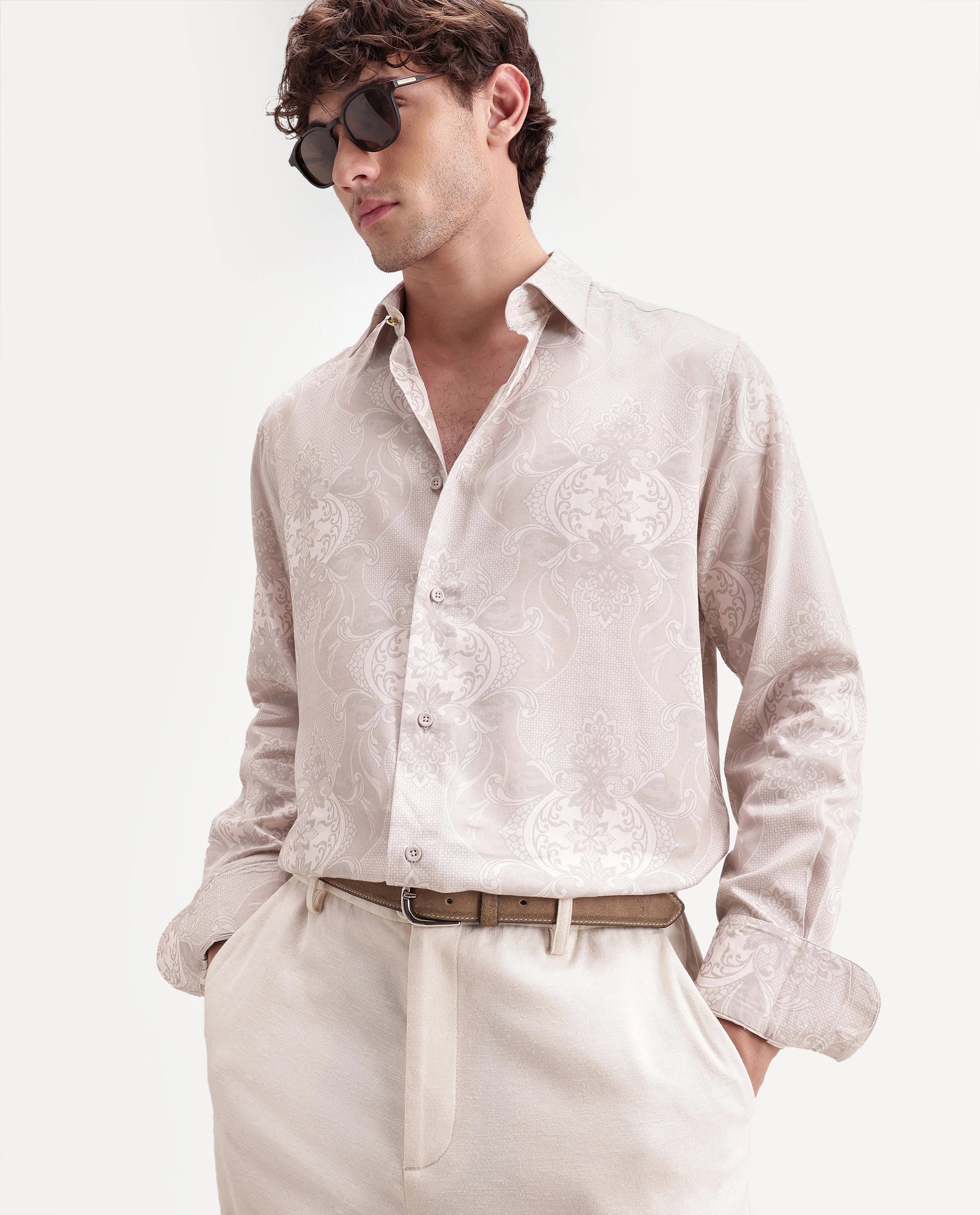 Rare Rabbit Men's Beki Primary Off White Cotton Blend Spread Collar Button Regular Geometric Print Shirt