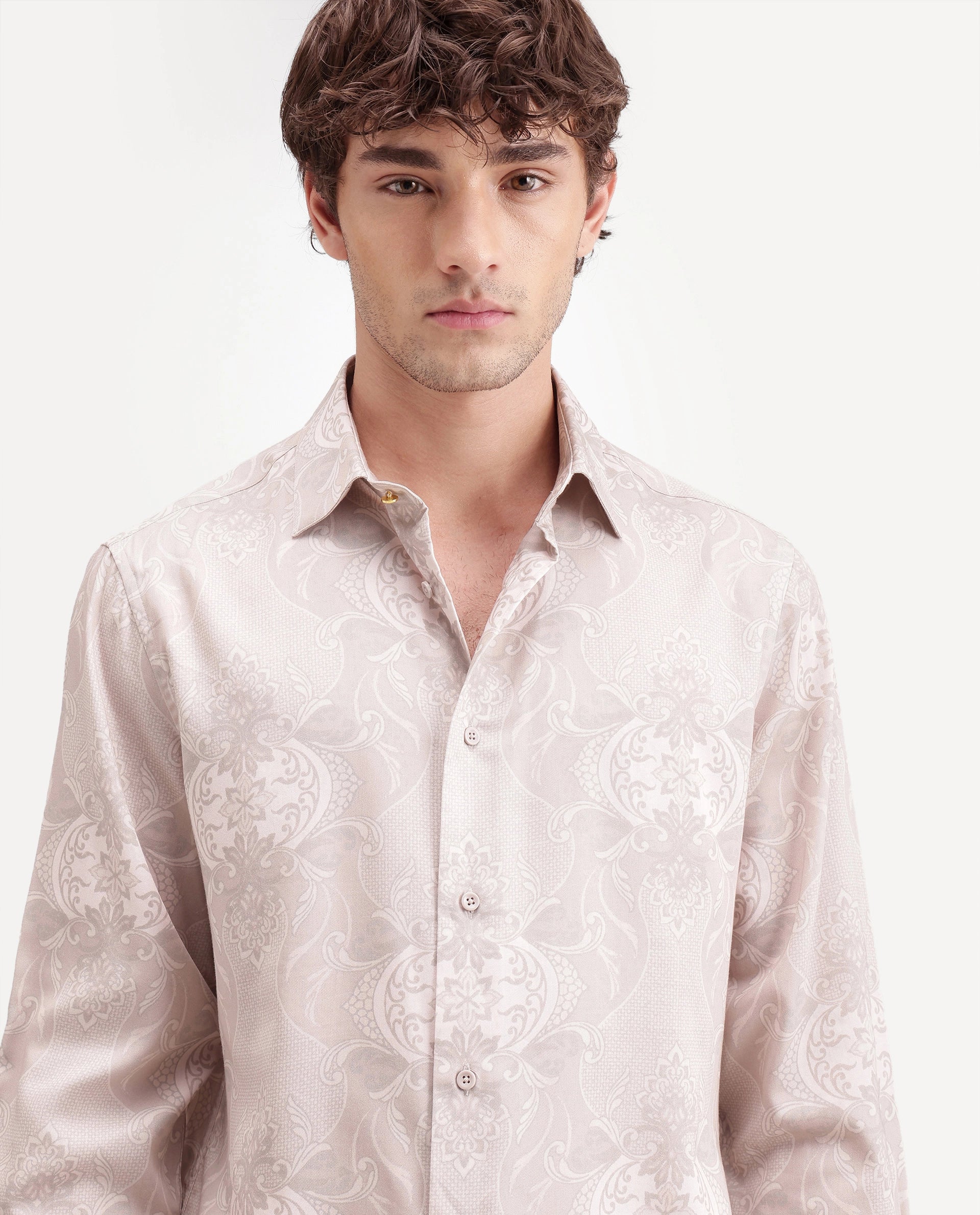 Rare Rabbit Men's Beki Primary Off White Cotton Blend Spread Collar Button Regular Geometric Print Shirt