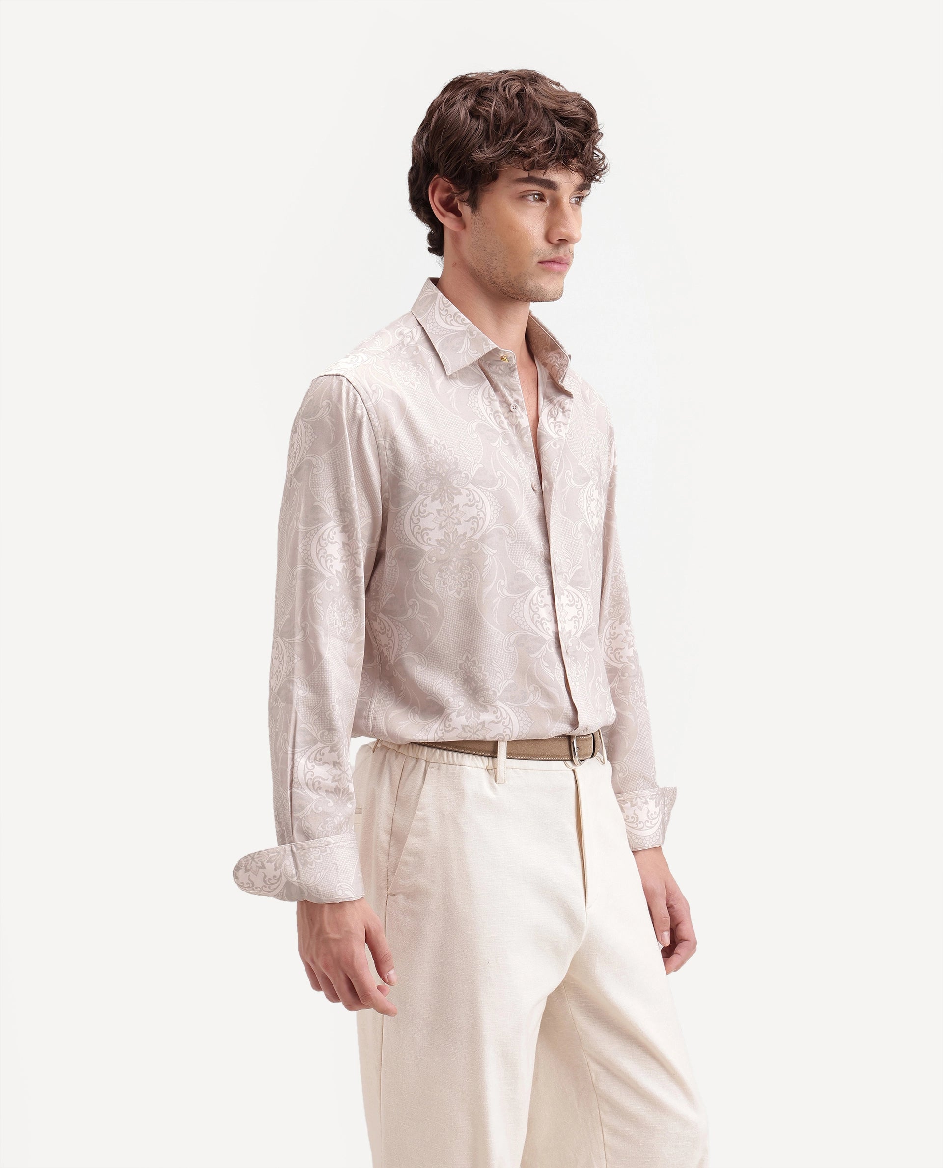 Rare Rabbit Men's Beki Primary Off White Cotton Blend Spread Collar Button Regular Geometric Print Shirt