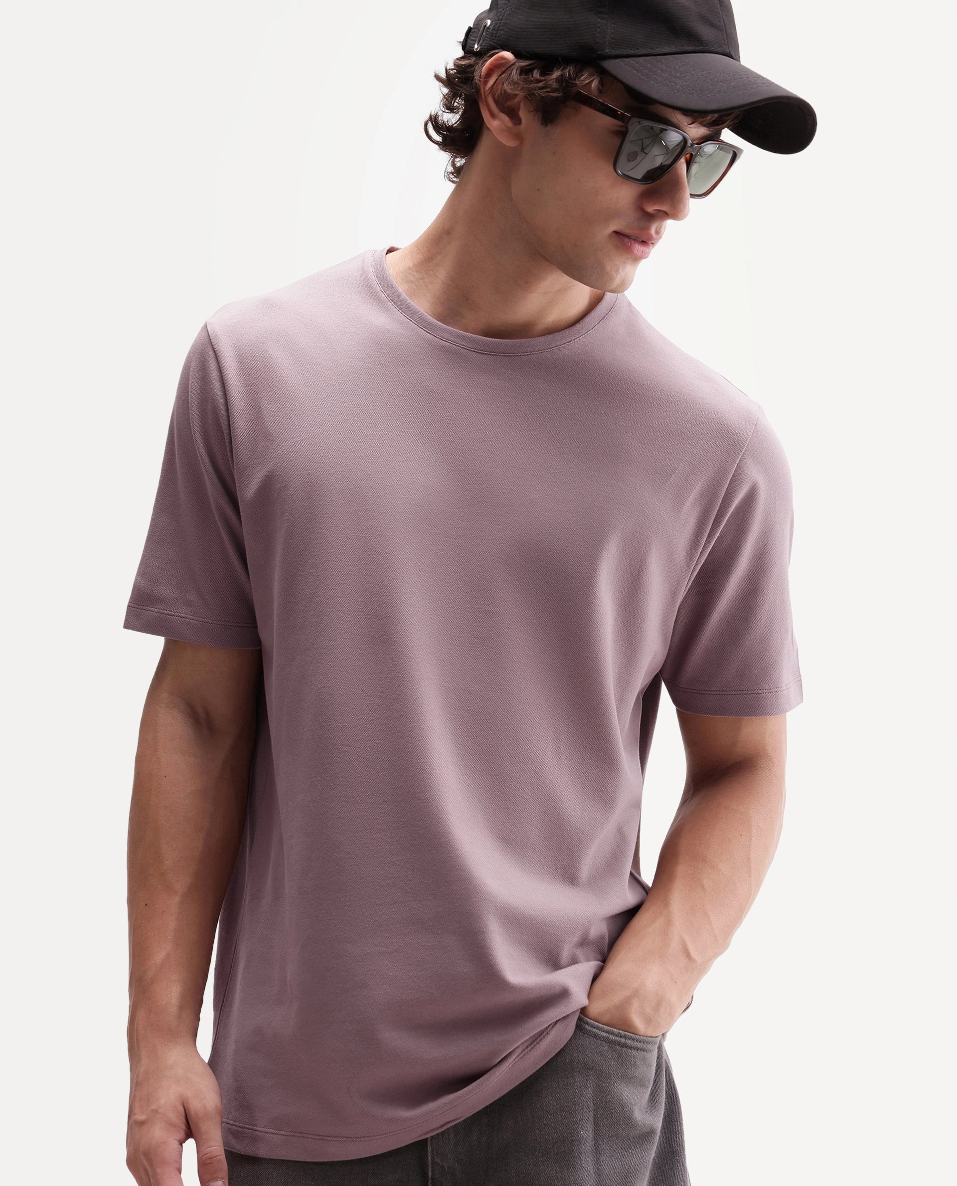 Rare Rabbit Men's Peeq Dusky Pink Cotton Blend Crew Neck Regular Plain T-Shirt