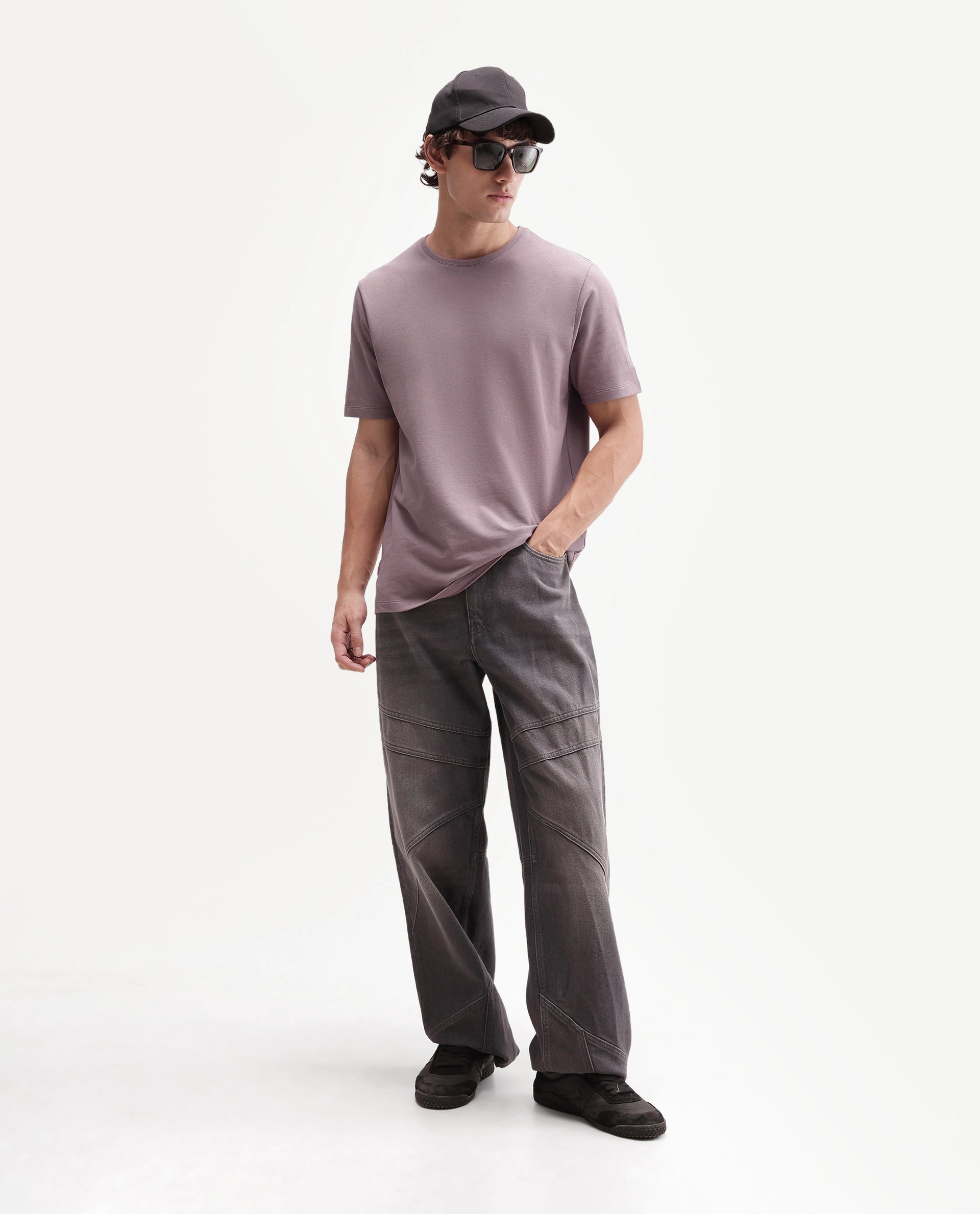 Rare Rabbit Men's Peeq Dusky Pink Cotton Blend Crew Neck Regular Plain T-Shirt