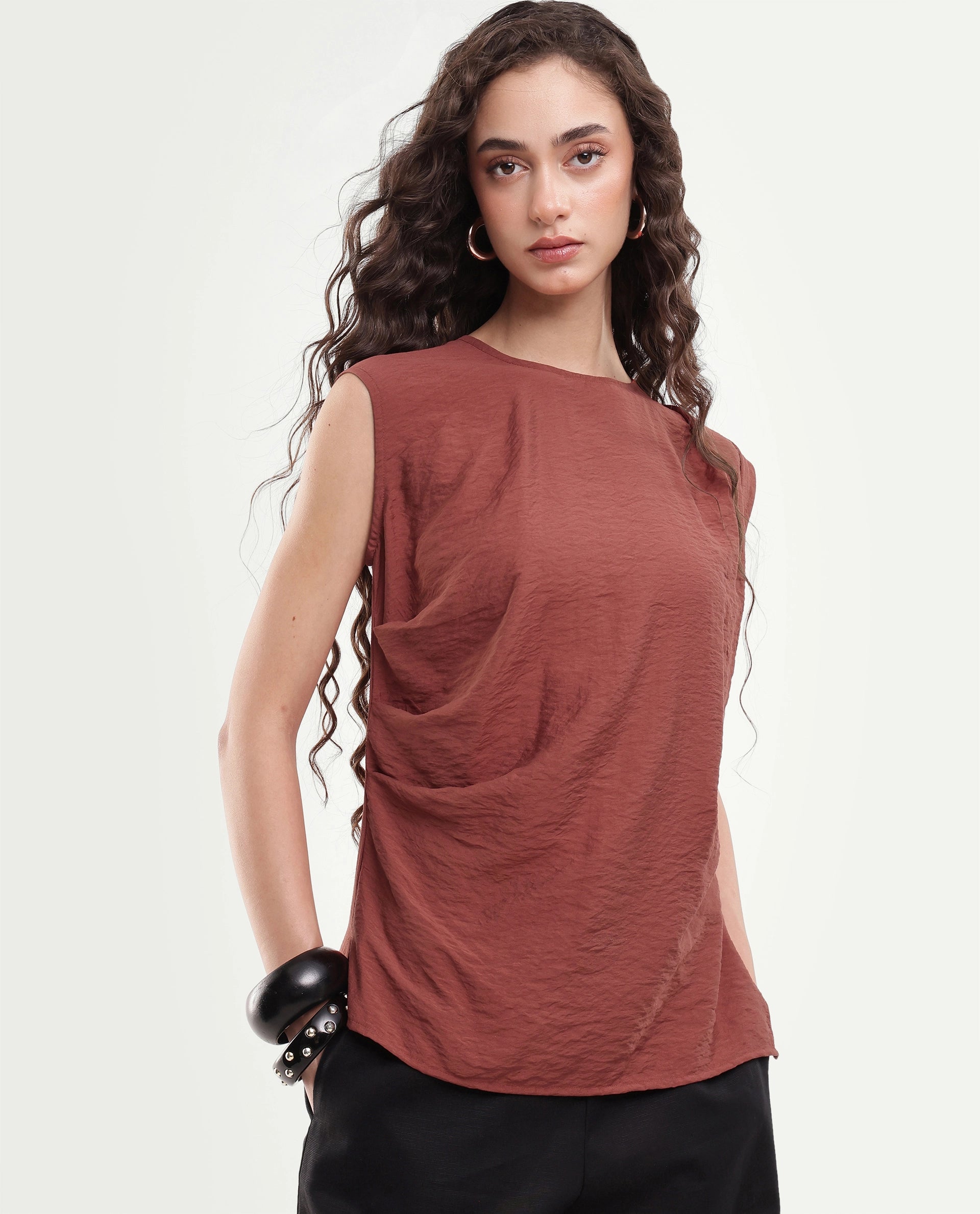 Rareism Women's Gica Dark Rust Plain Viscose Blend Regular Sleeveless Top