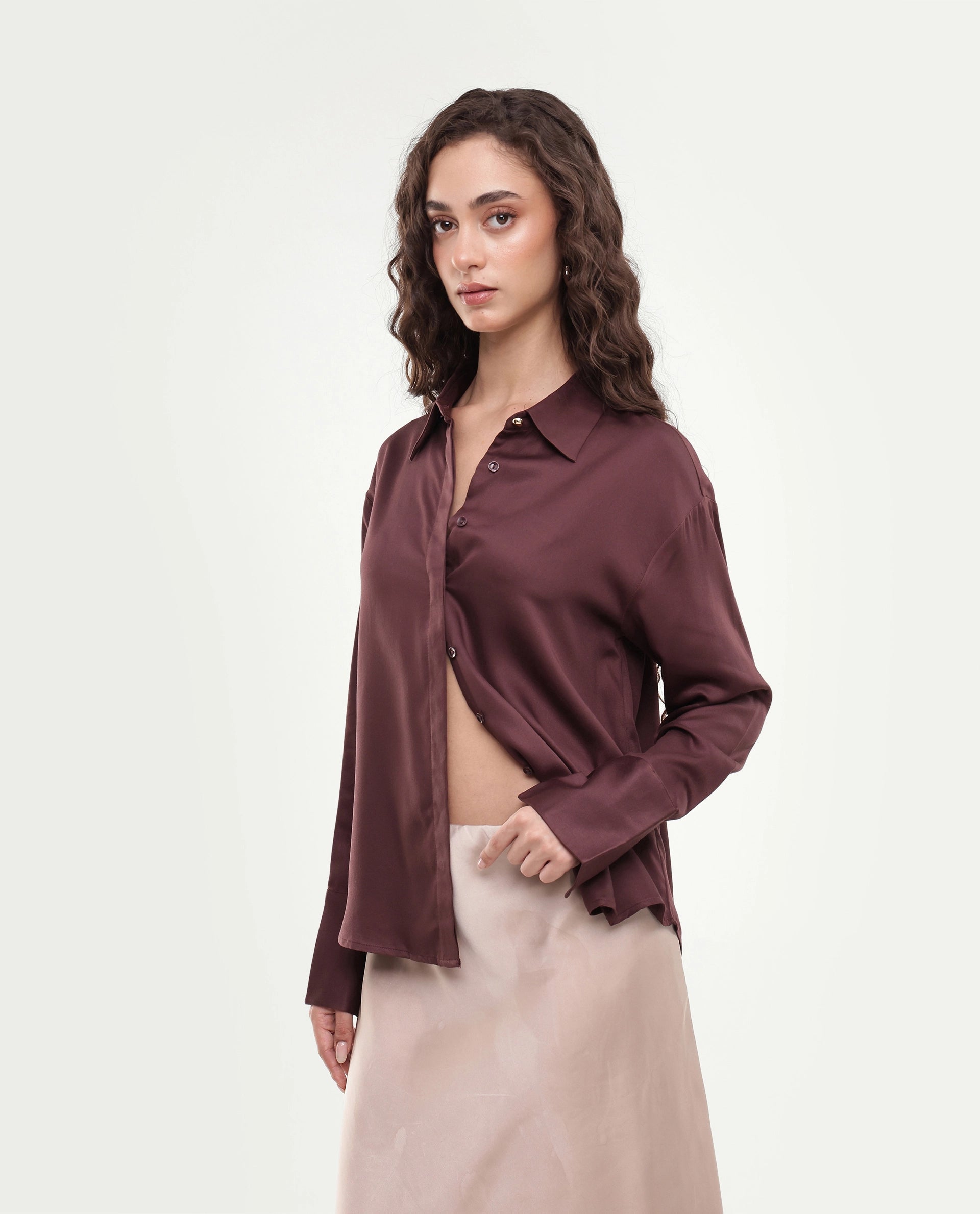 Rareism Women's Yorlen Brown Plain Viscose Regular Long Sleeves Shirt