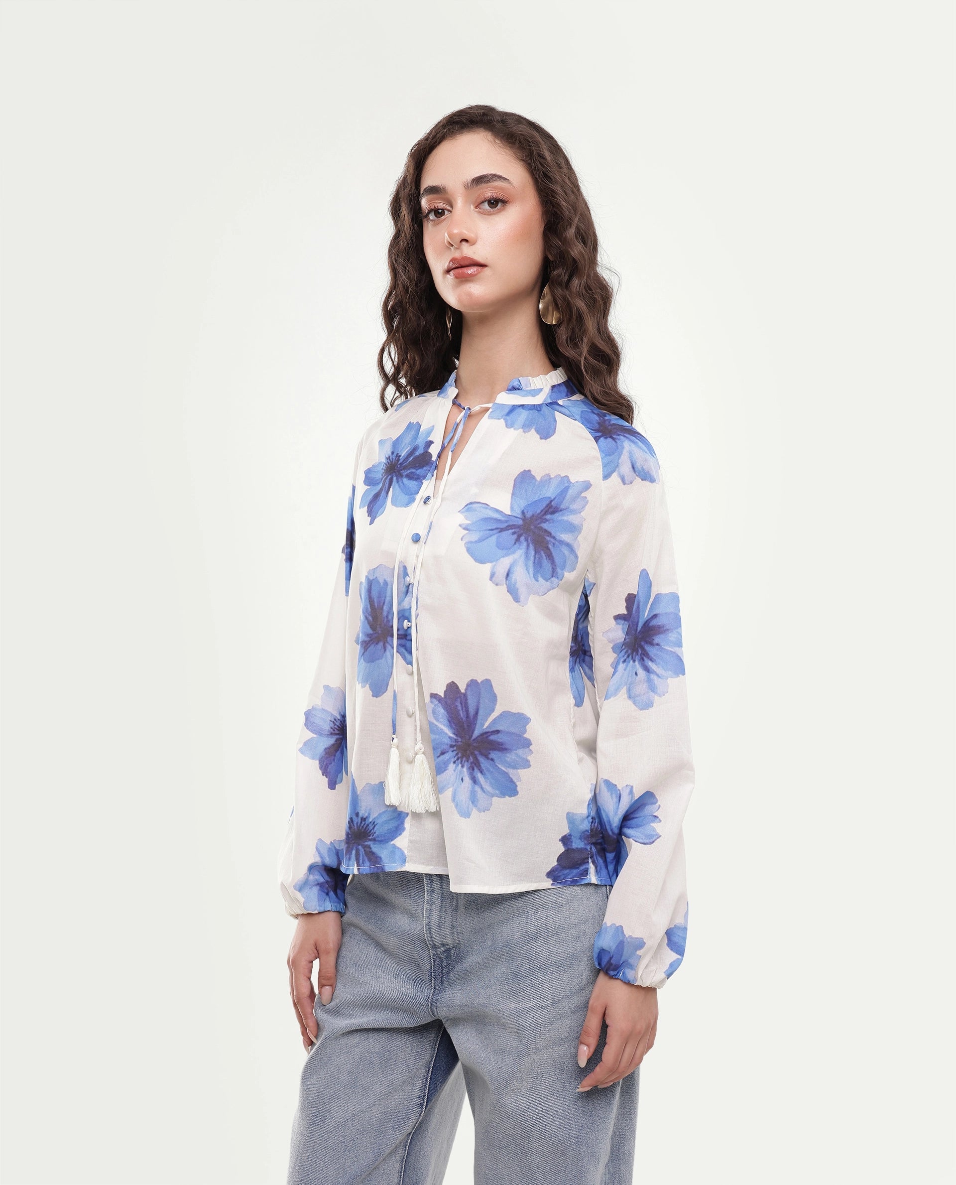 Rareism Women's Olar Off White Floral Cotton Regular Long Sleeves Top