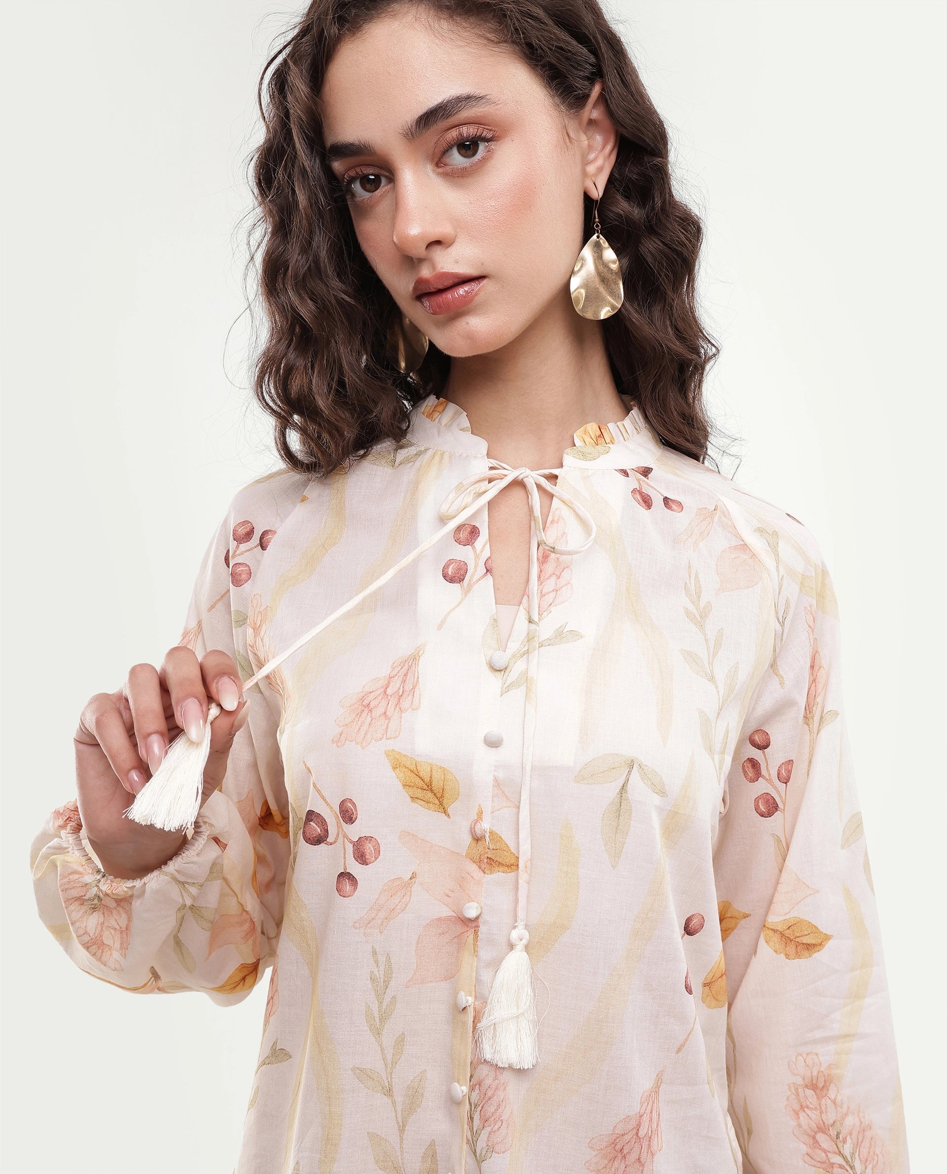 Rareism Women's Olaro Off White Floral Cotton Regular Fit Full Sleeve Top