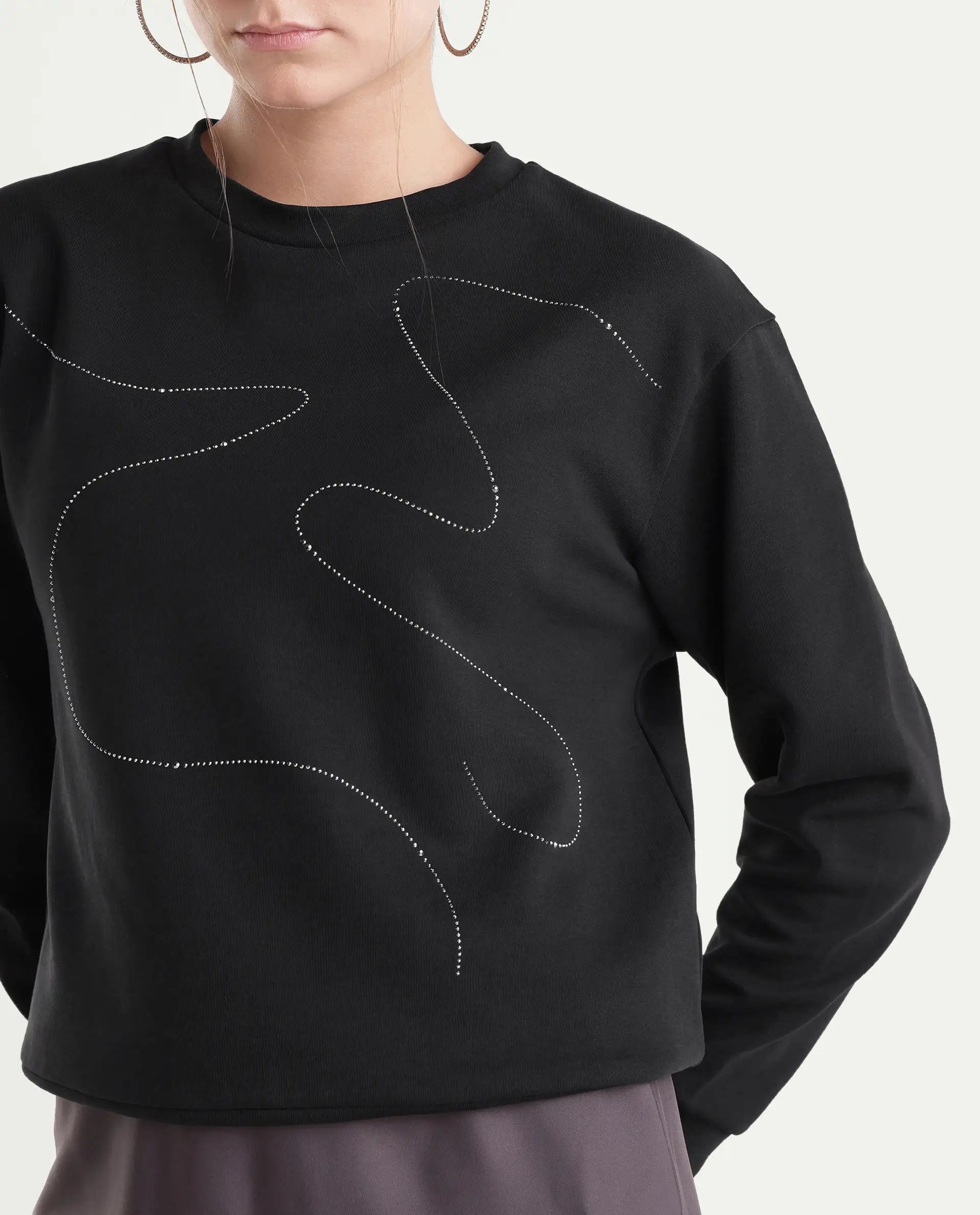 Rareism Women's Pound-T Black Cotton Blend Regular Fit Printed Sweatshirt