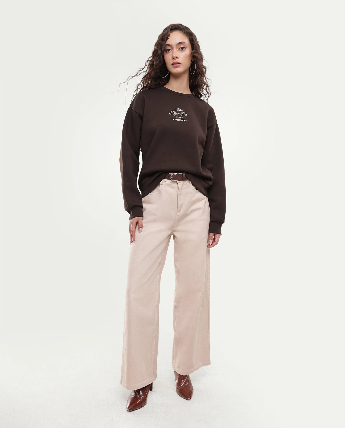 Rareism Women's Pivot Dark Brown Cotton Blend Pull-On Relaxed Fit Hd Print Sweatshirt