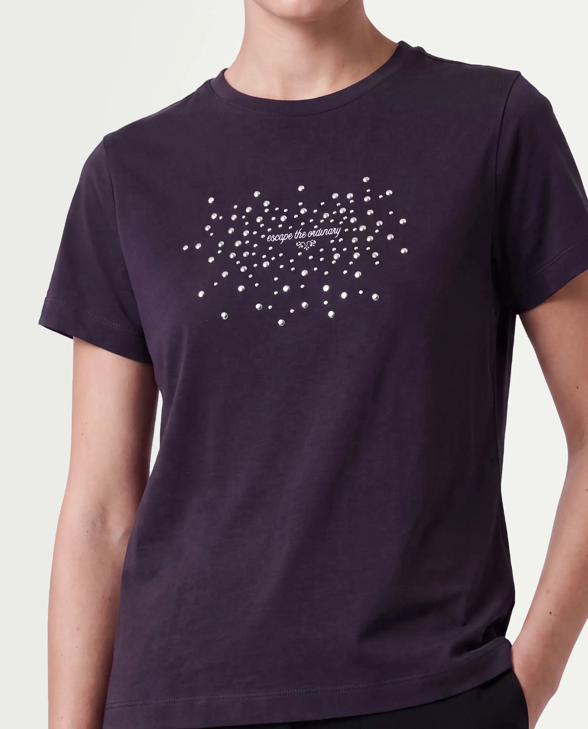 Rareism Women's Peads Dark Purple Cotton Blend Pull-On Regular Fit Typography Print T-Shirt