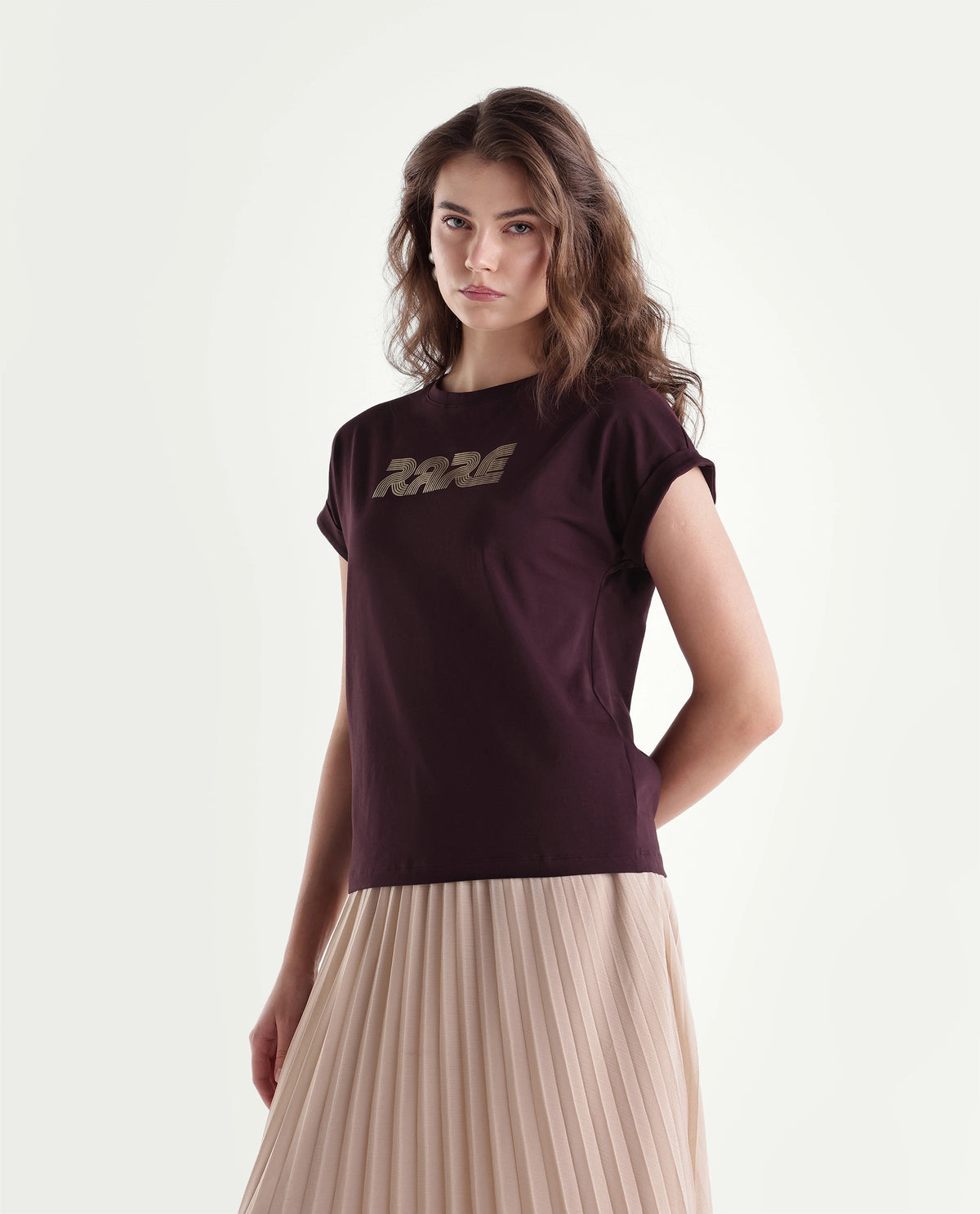 Rareism Women's Poil Dark Maroon Cotton Blend Pull-On Relaxed Fit Typography Print T-Shirt