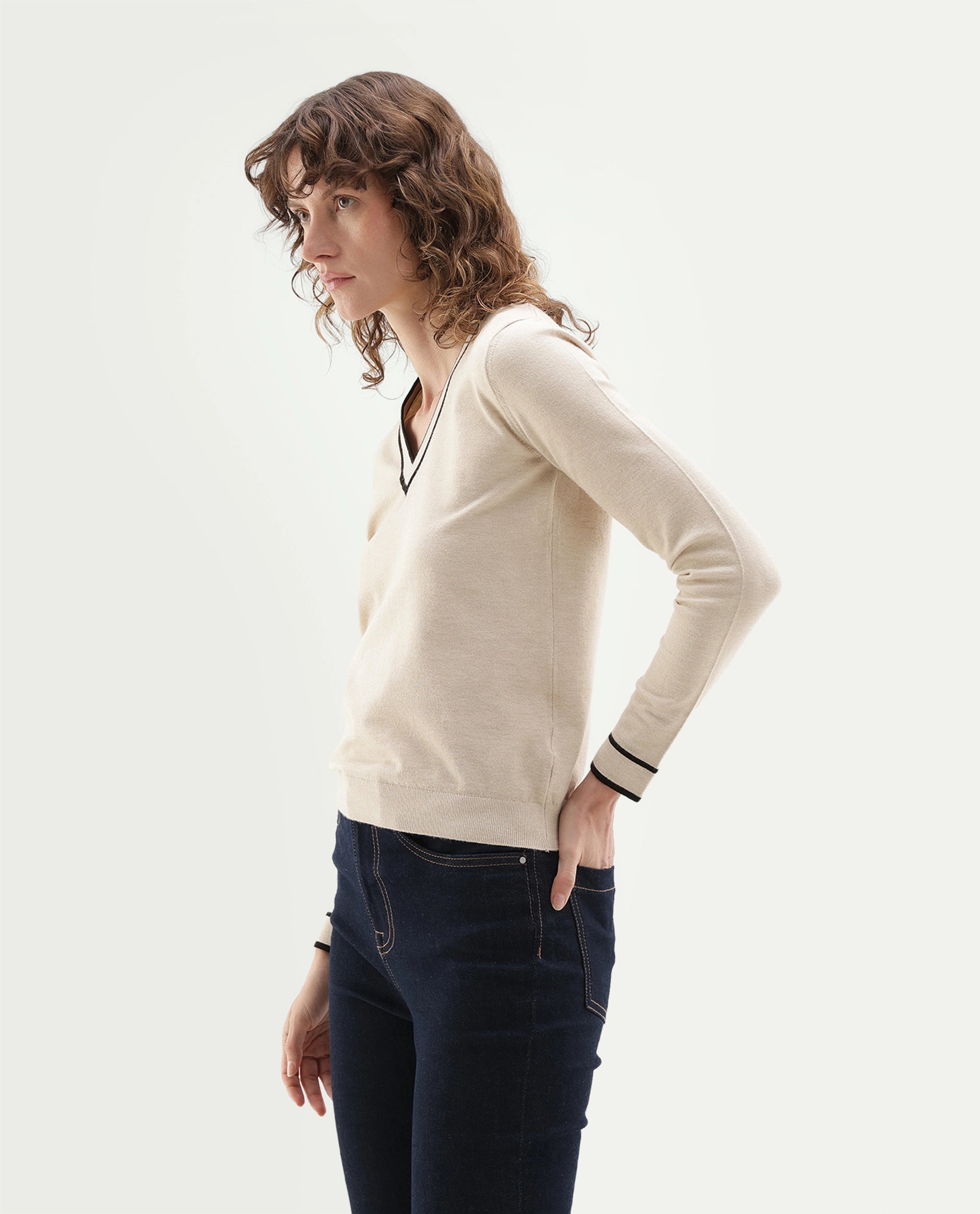 Rareism Women's Lanbo Off White Viscose Blend V-Neck Regular Plain Sweater