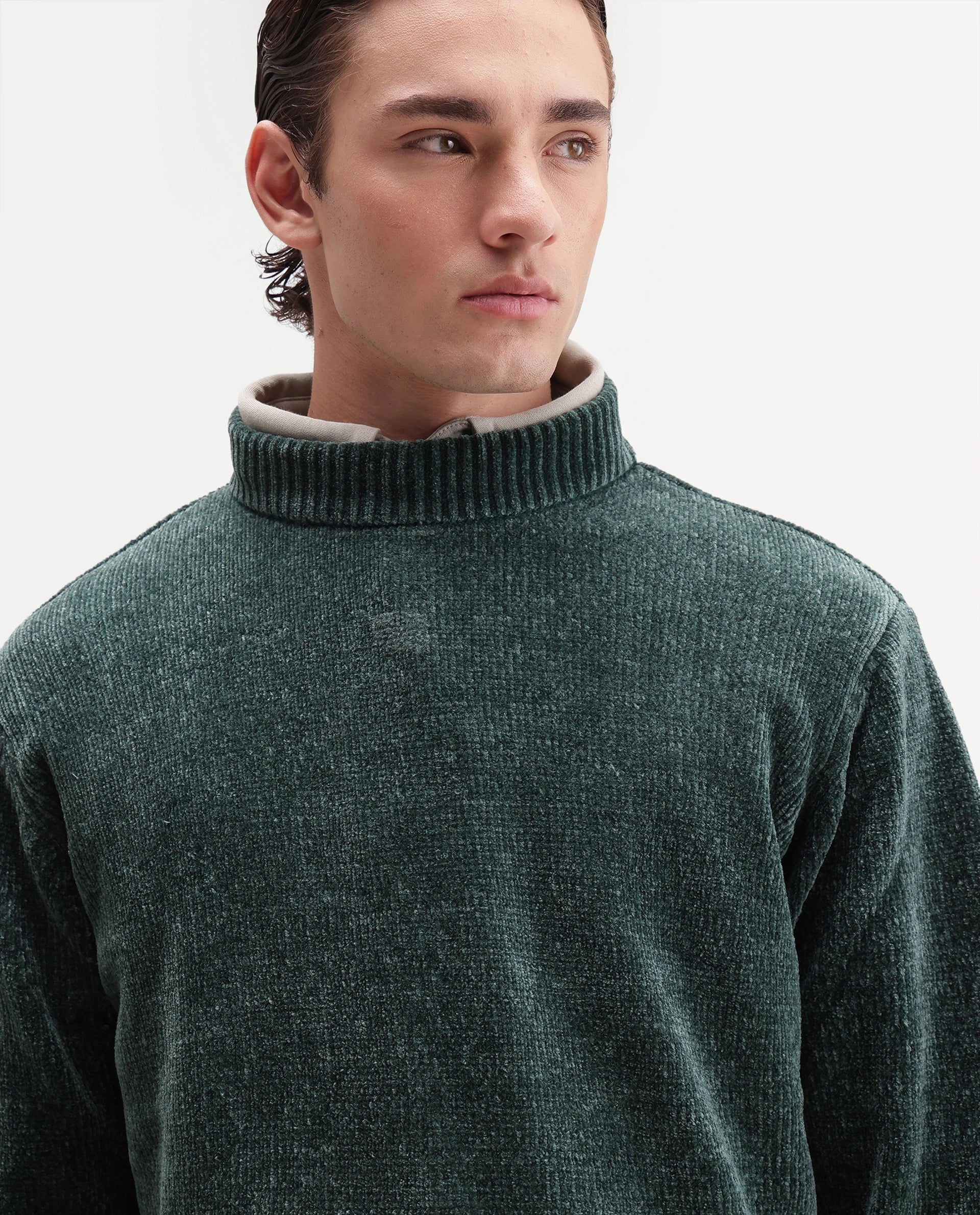 Rare Rabbit Men's Chenor Green Polyester Regular Fit Plain Sweater