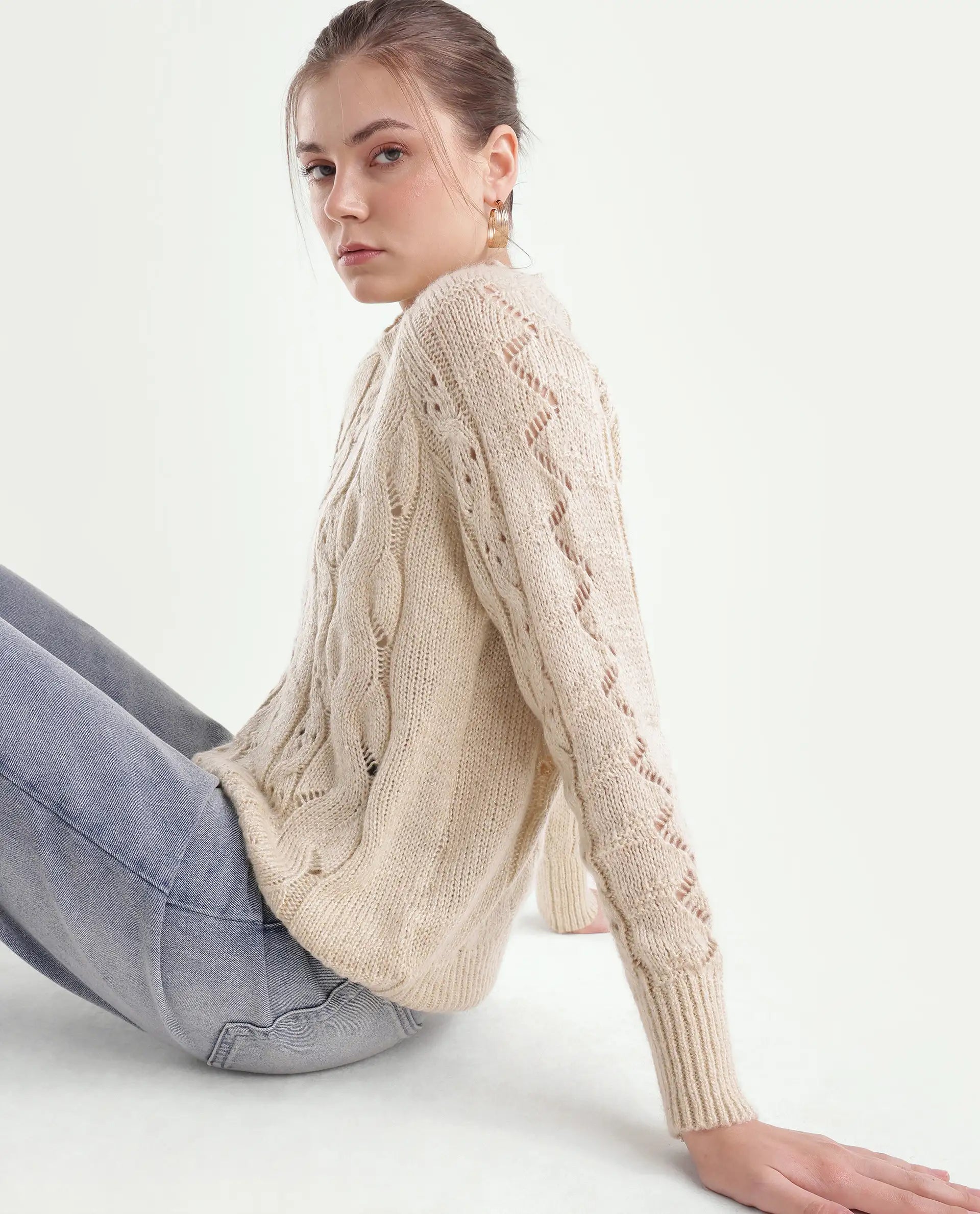 Rareism Women's Lonu Off White Acrylic Blend Pull-On Relaxed Fit Plain Sweater