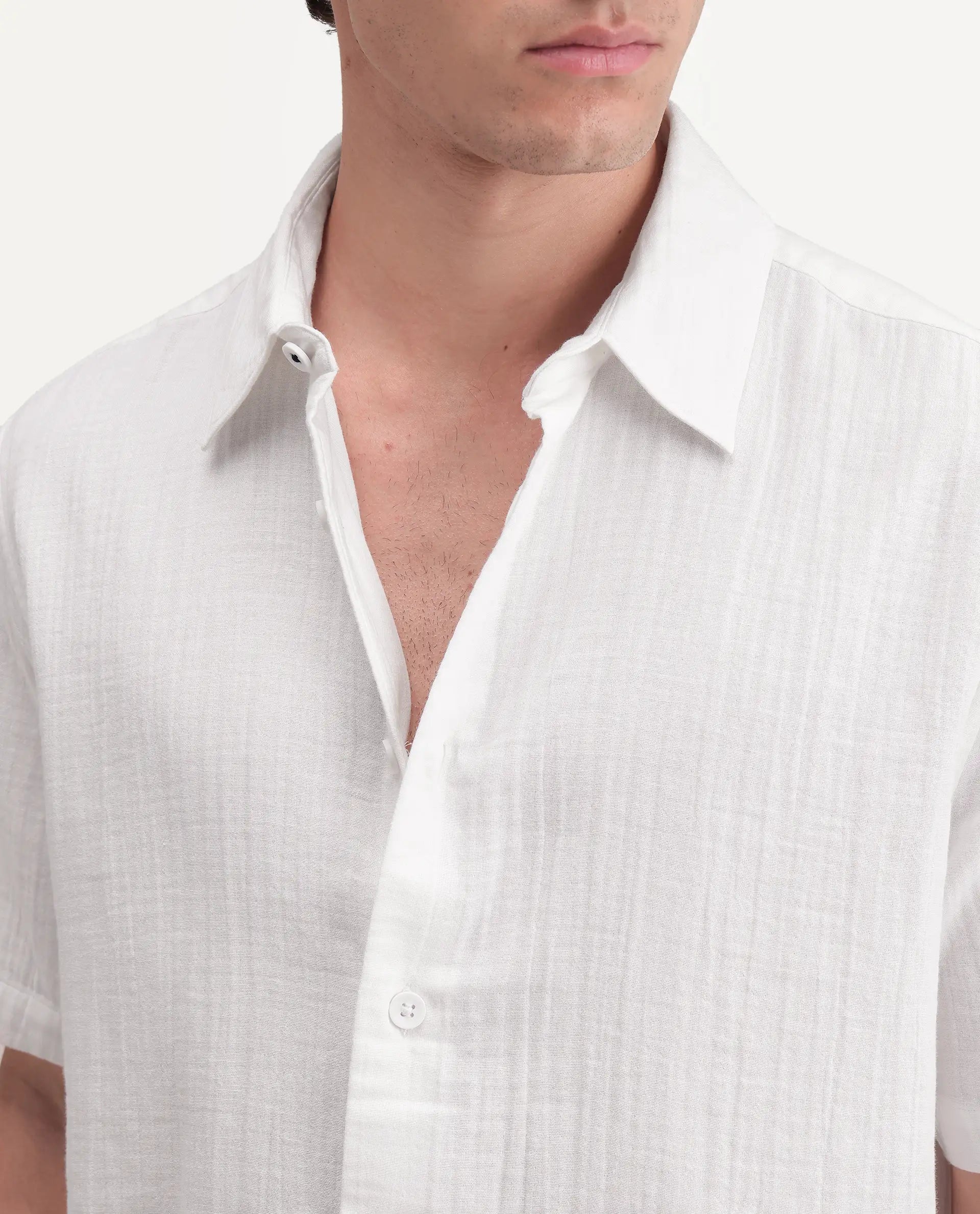 Rare Rabbit Men's Layerr Ss-A26 White Cotton Button Regular Fit Plain Shirt