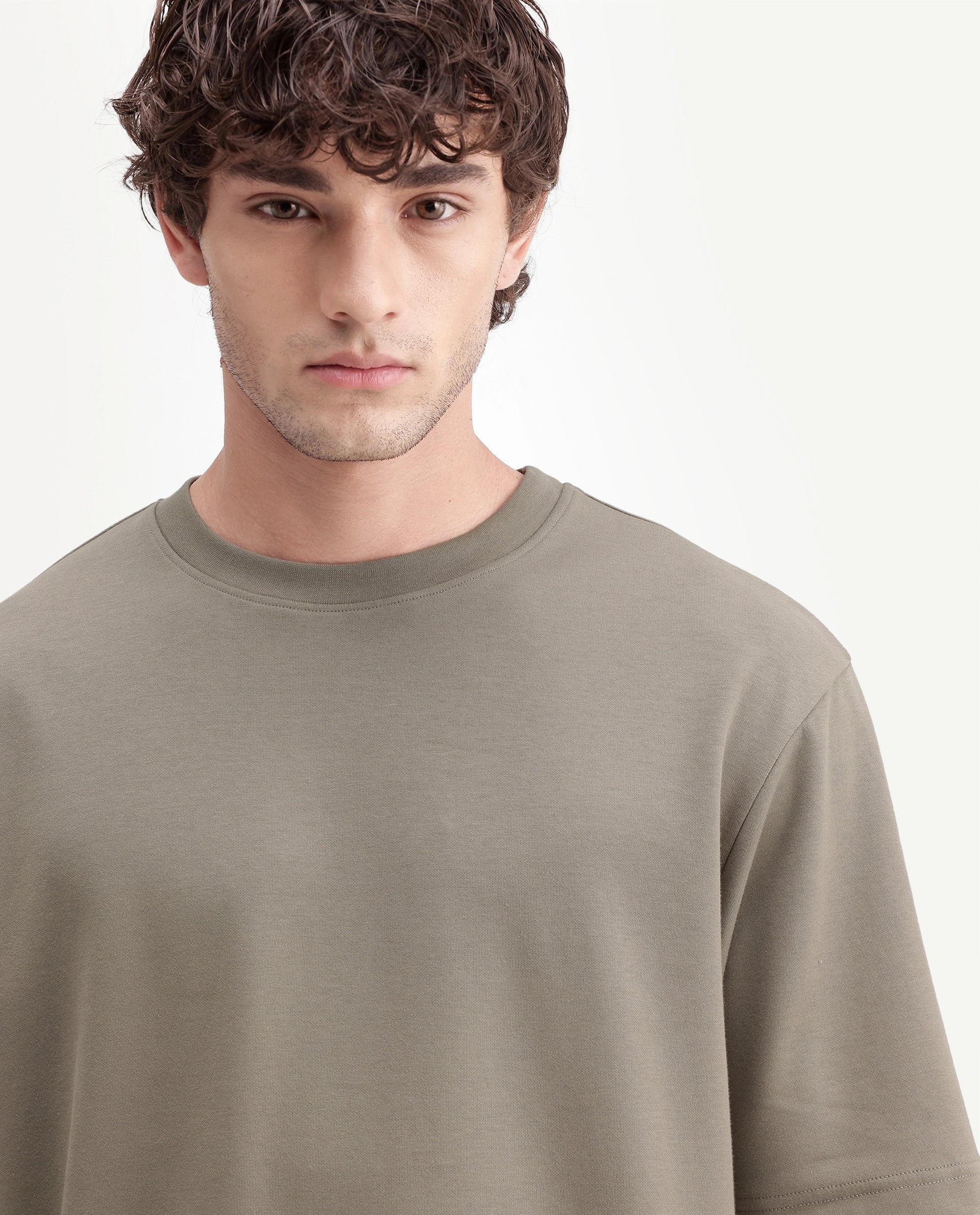 Rare Rabbit Men's Kopa Primary Olive Cotton Blend Crew Neck Regular Plain T-Shirt