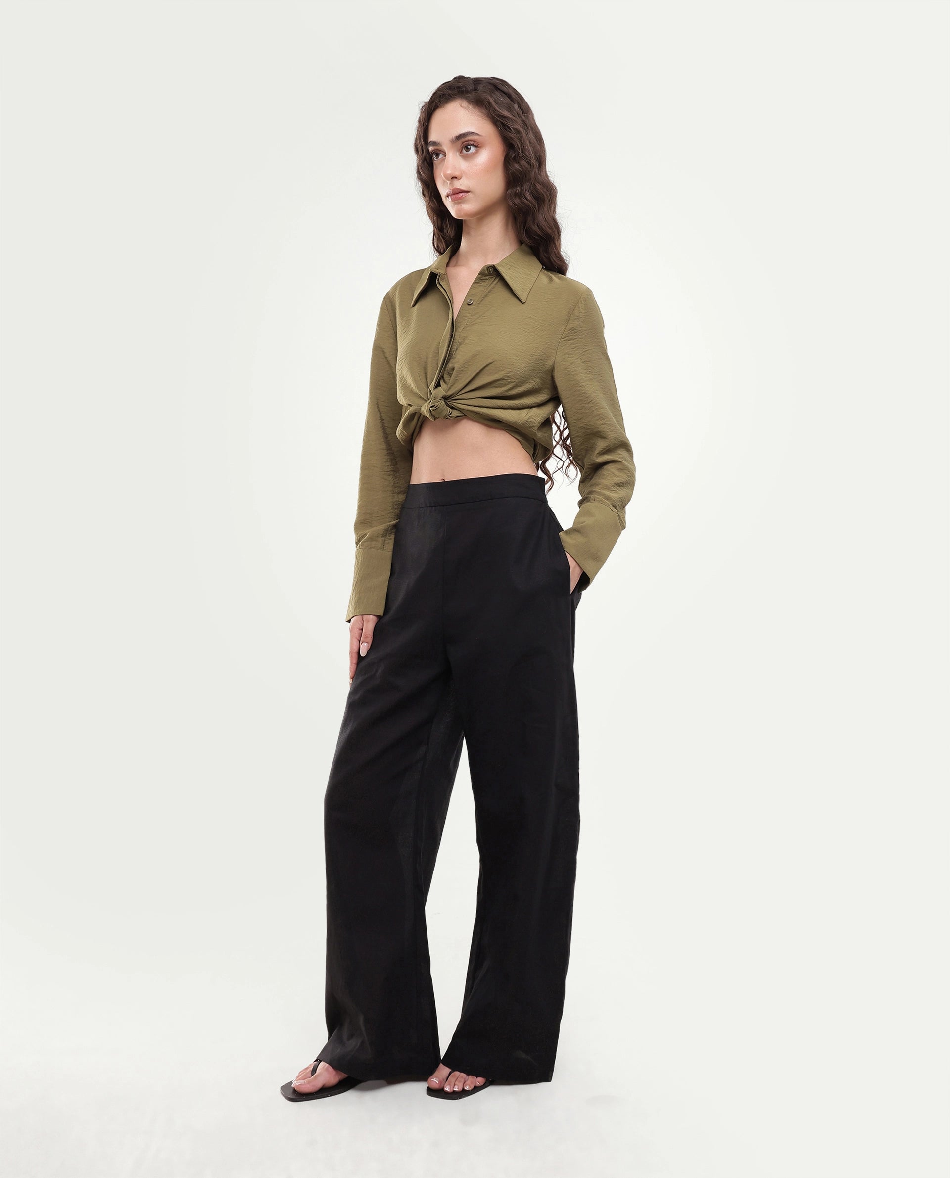 Rareism Women's Mong Black Plain Linen Blend Barrel Regular Trouser