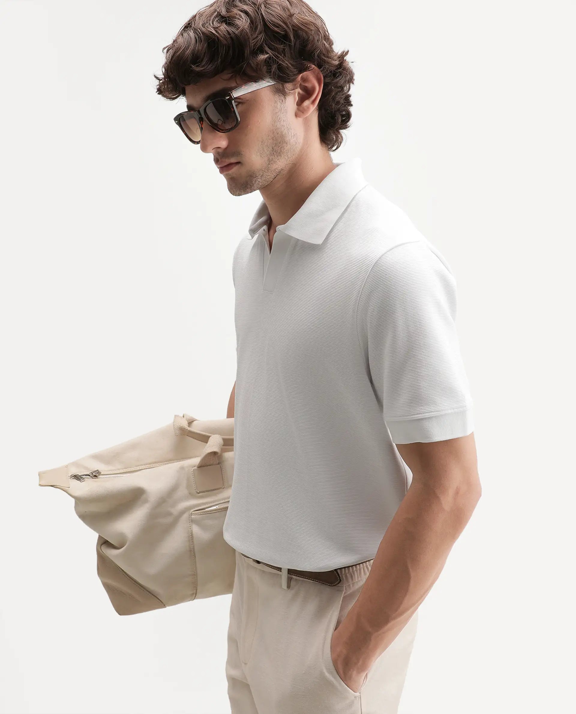 Rare Rabbit Men's Claws Primary White Cotton Blend Jonny Collar Regular Plain Polo