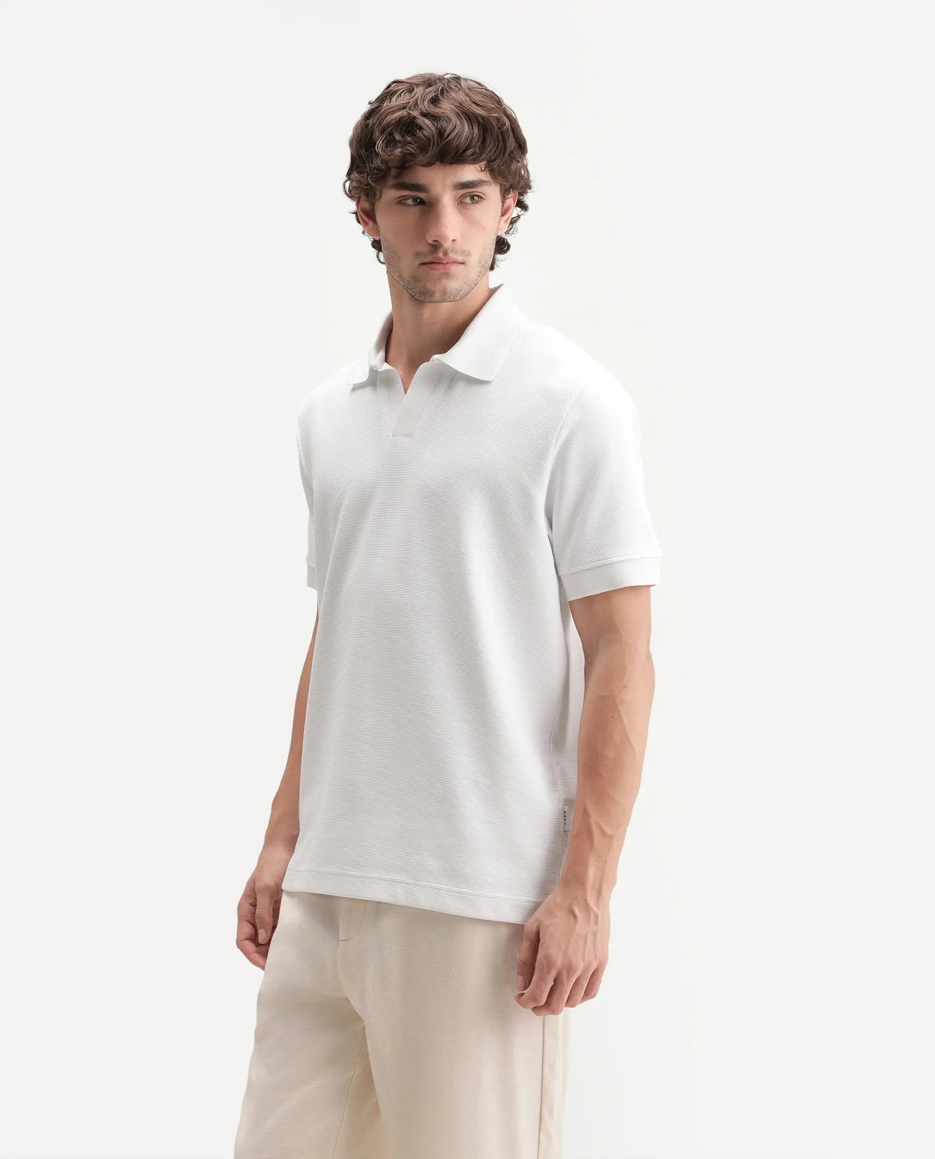 Rare Rabbit Men's Claws Primary White Cotton Blend Jonny Collar Regular Plain Polo