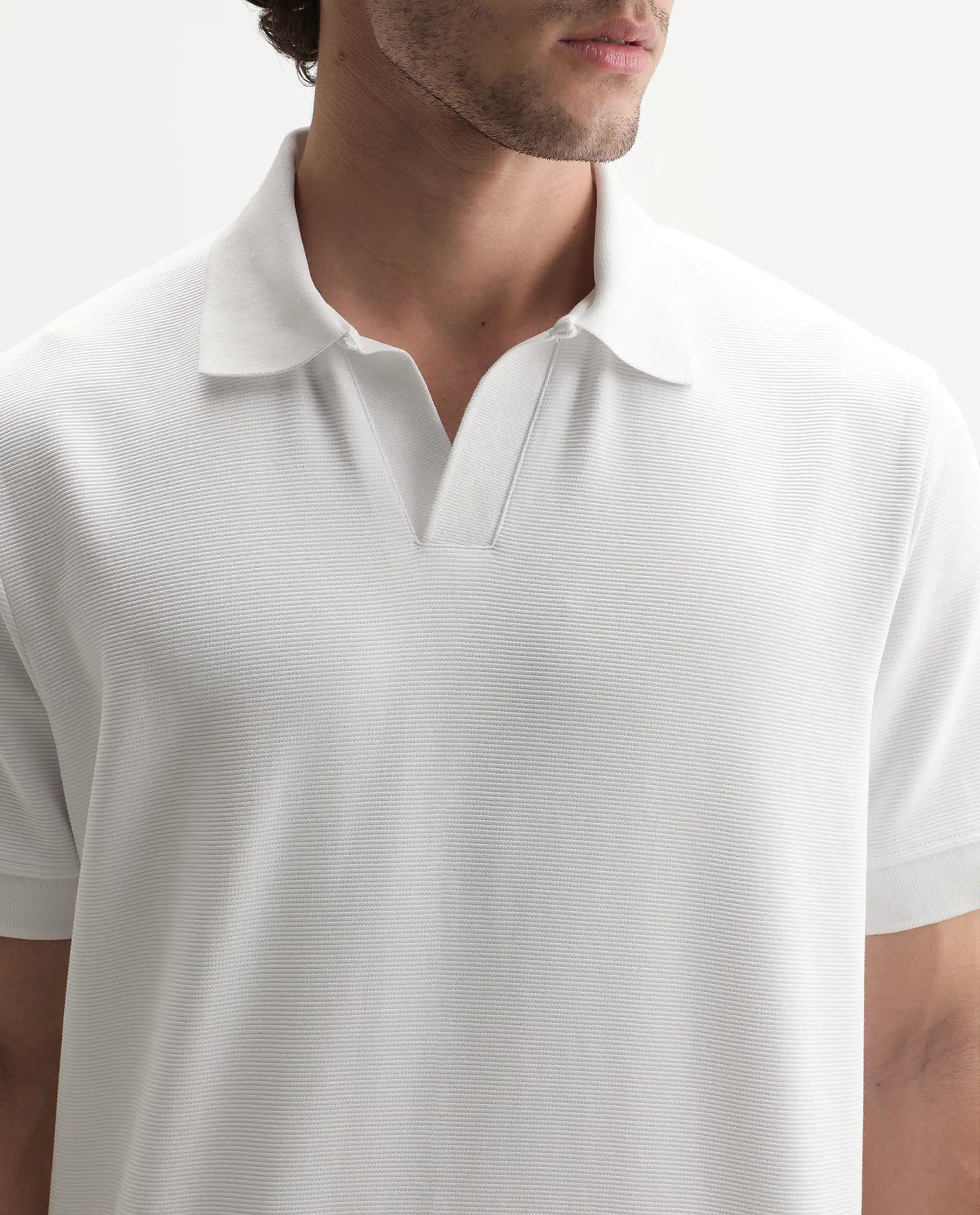 Rare Rabbit Men's Claws Primary White Cotton Blend Jonny Collar Regular Plain Polo