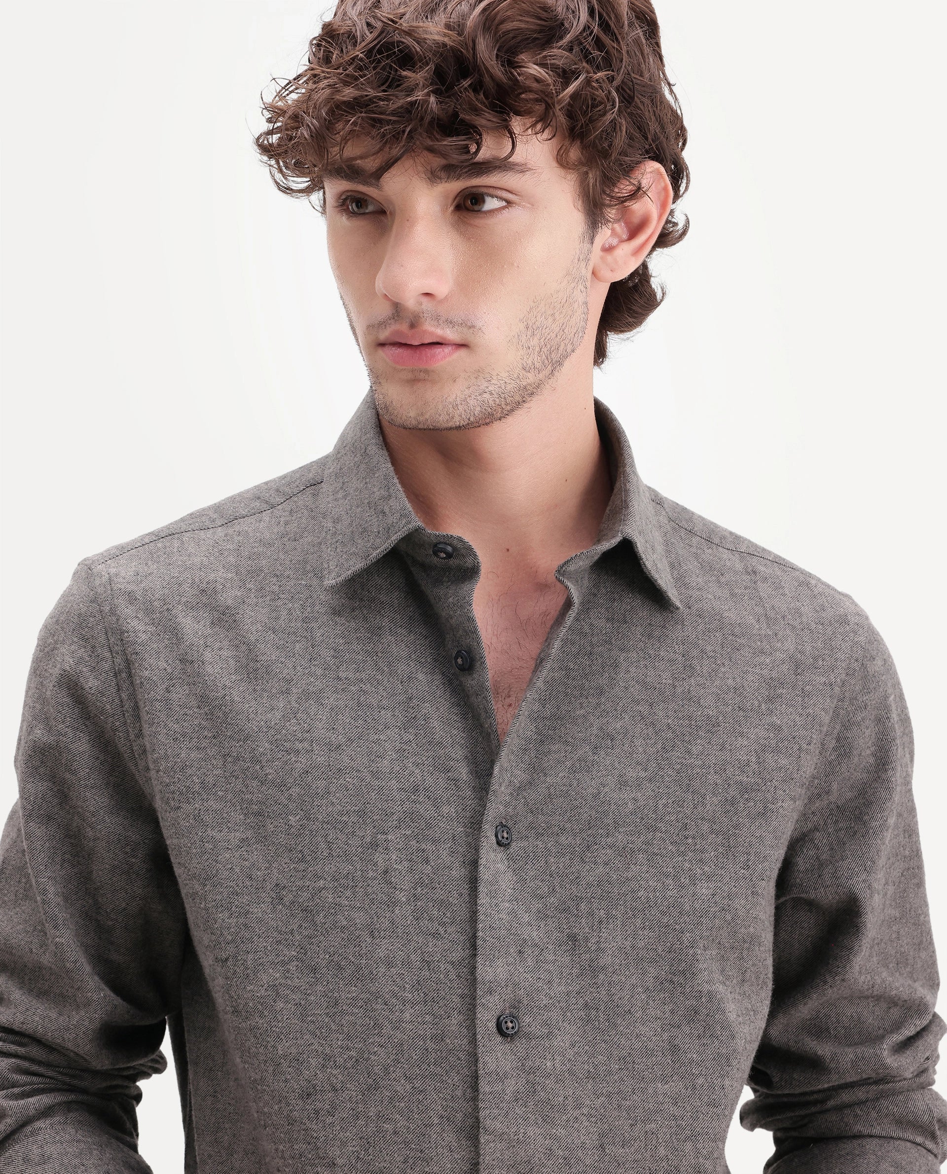 Rare Rabbit Men's Carlos D Brown chambray twill Spread Collar Regular Plain Shirt