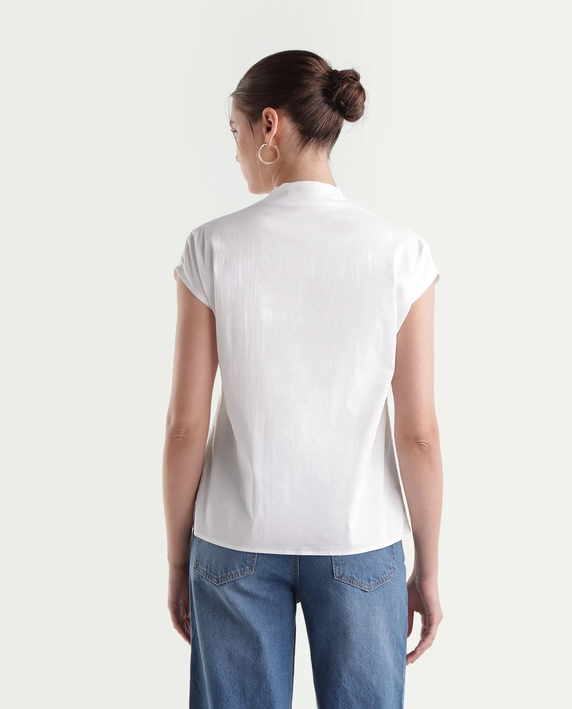 Rareism Women's Buijity White Cotton Blend Stand Collar Regular Plain Top