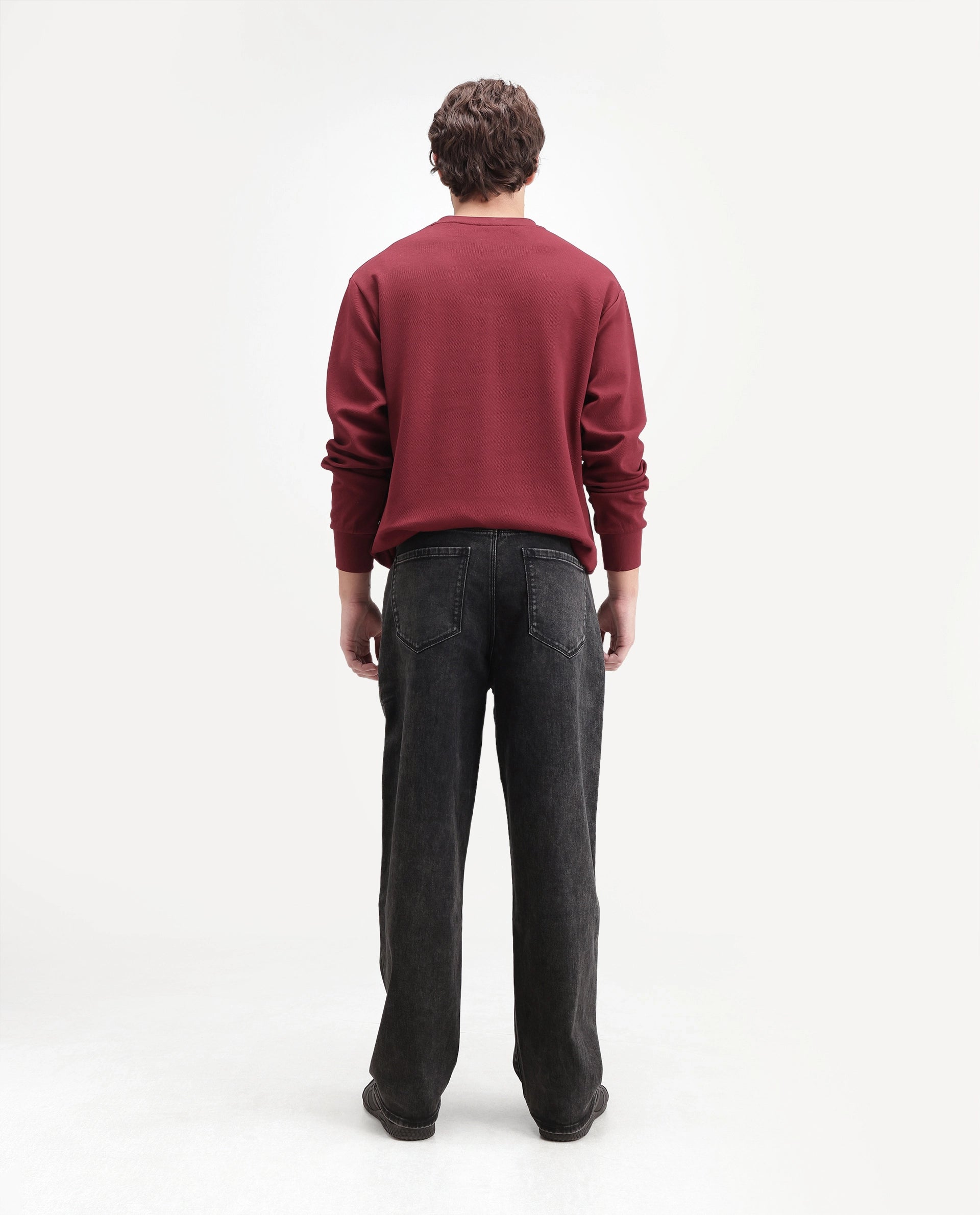 Rare Rabbit Men's Prep Dark Grey Cotton Blend Relaxed Plain Jeans