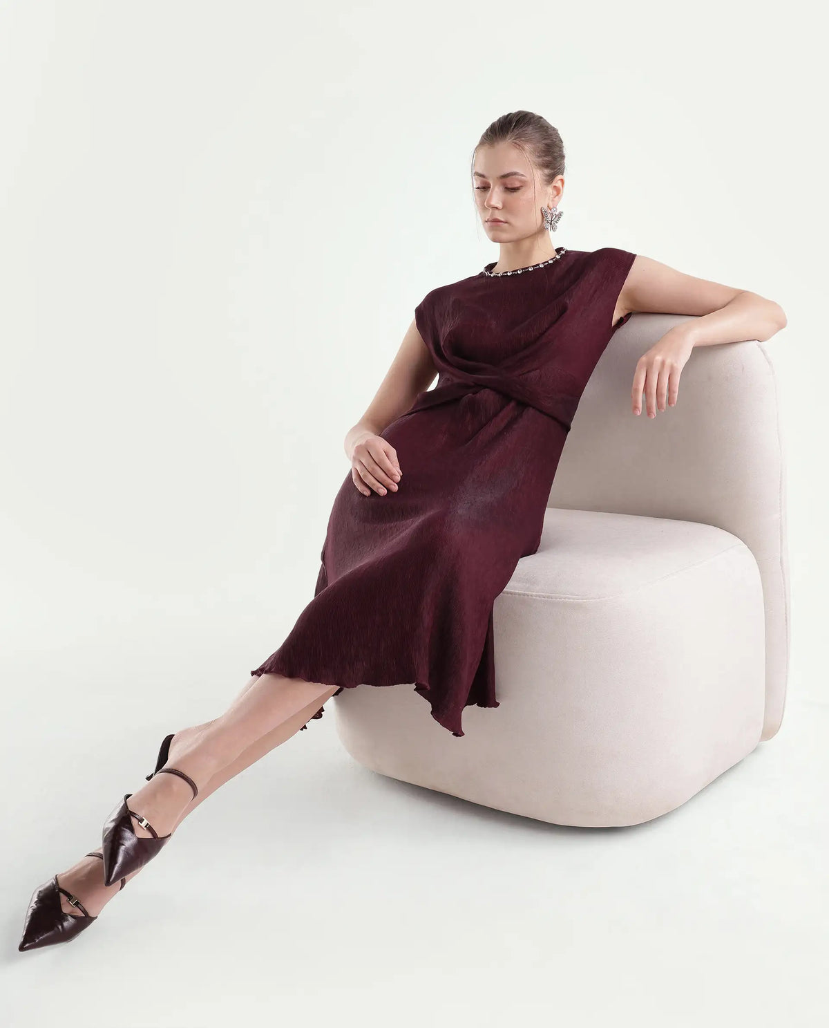 Rareism Women's Xiot Dark Maroon Viscose Blend Crew Neck Fit And Flare Plain Dress