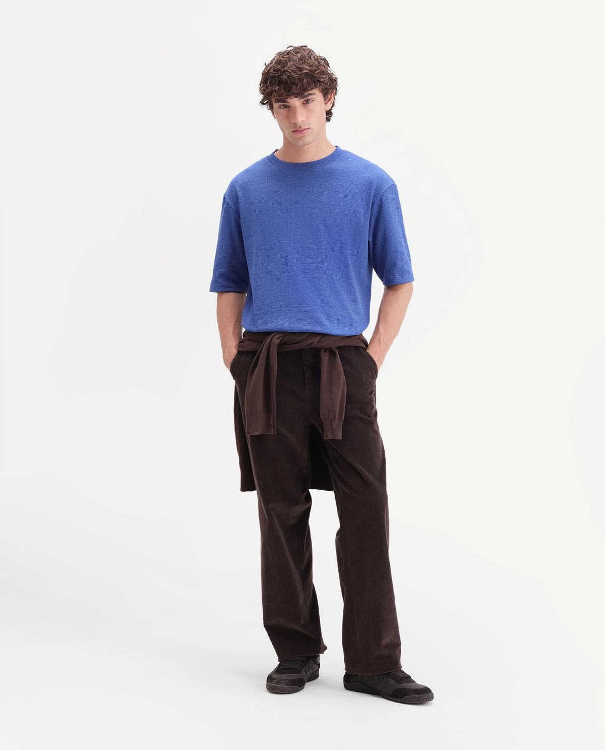 Rare Rabbit Men's Rodo Blue Cotton Blend Crew Neck Regular Plain T-Shirt