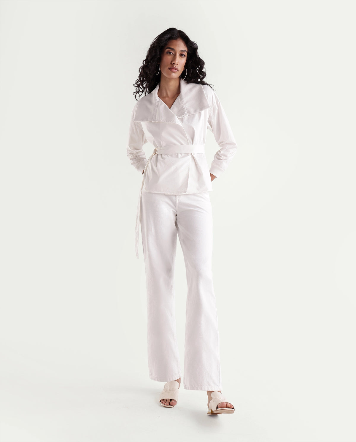 Rareism Women's Strank-5 White Cotton Shank And Zipper Ankle Straight Plain Jeans - image 6